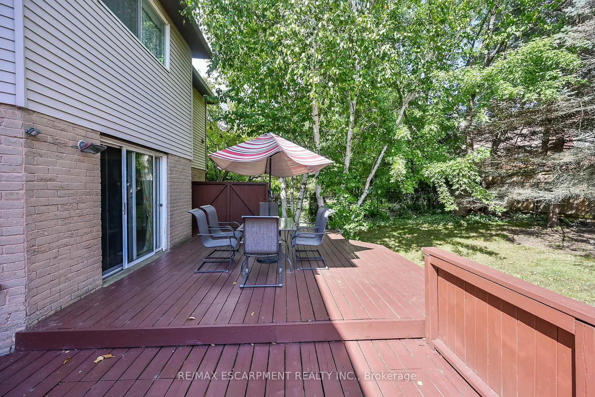 Photo 48 of 70 Golfview Crescent, Hamilton, Dundas — HOMEH
