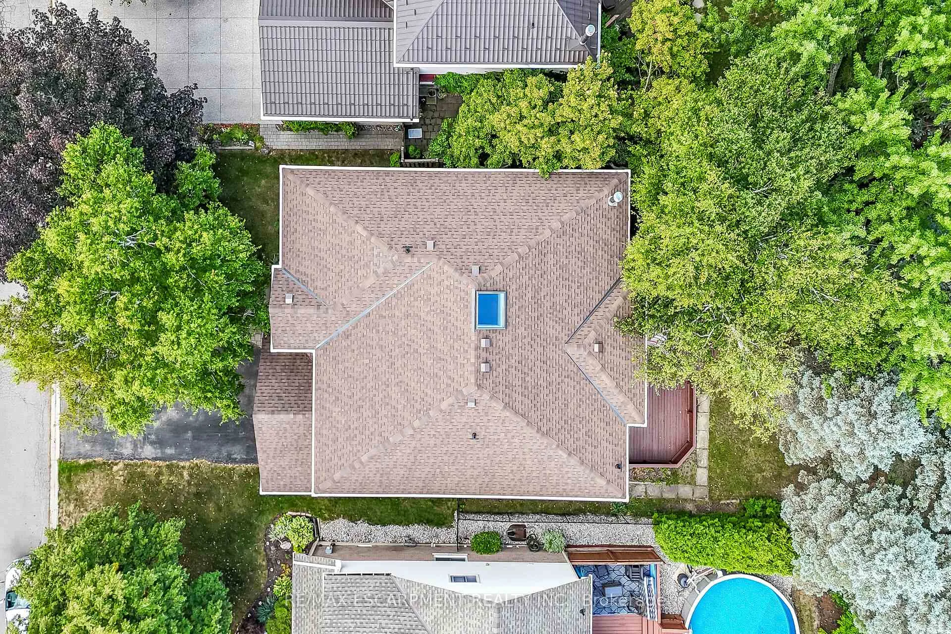 Photo 50 of 70 Golfview Crescent, Hamilton, Dundas — HOMEH