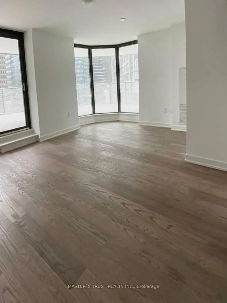 Photo 3 of Unit 808, 11 Wellesley Street W, Toronto, Bay Street Corridor — HOMEH