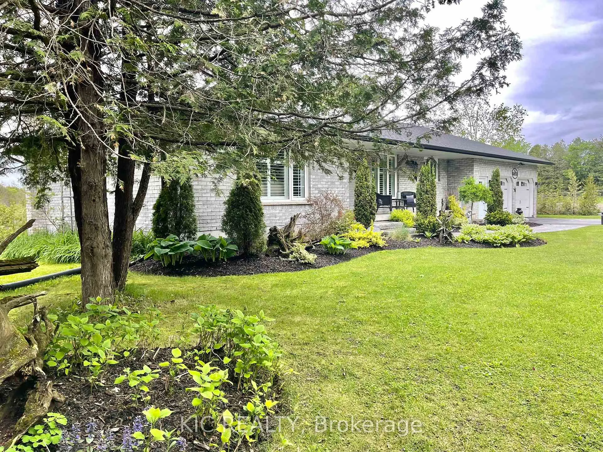 Photo 1 of 556 Fifth Line Rd Dummer, Douro-Dummer — HOMEH