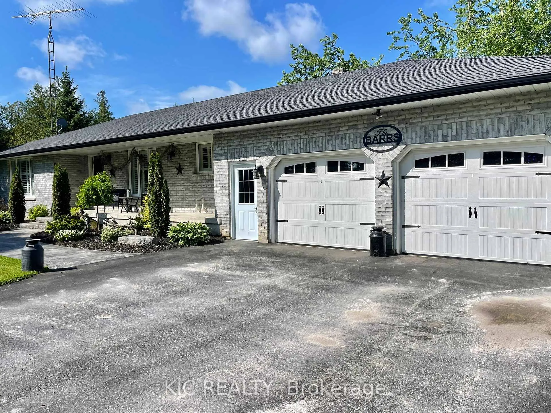 Photo 3 of 556 Fifth Line Rd Dummer, Douro-Dummer — HOMEH