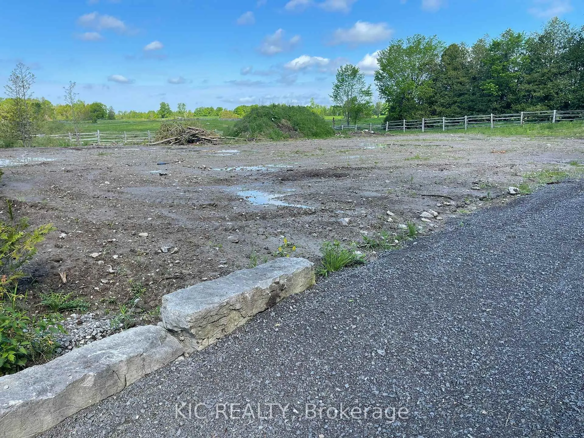 Photo 6 of 556 Fifth Line Rd Dummer, Douro-Dummer — HOMEH