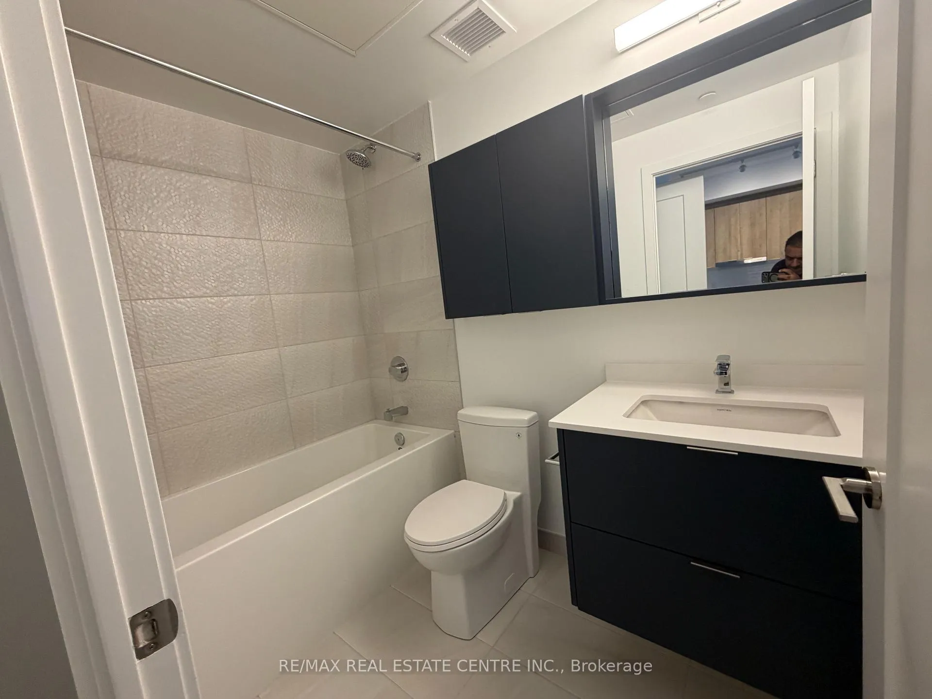 Photo 11 of Unit 209, 9763 Markham Road, Markham, Greensborough — HOMEH