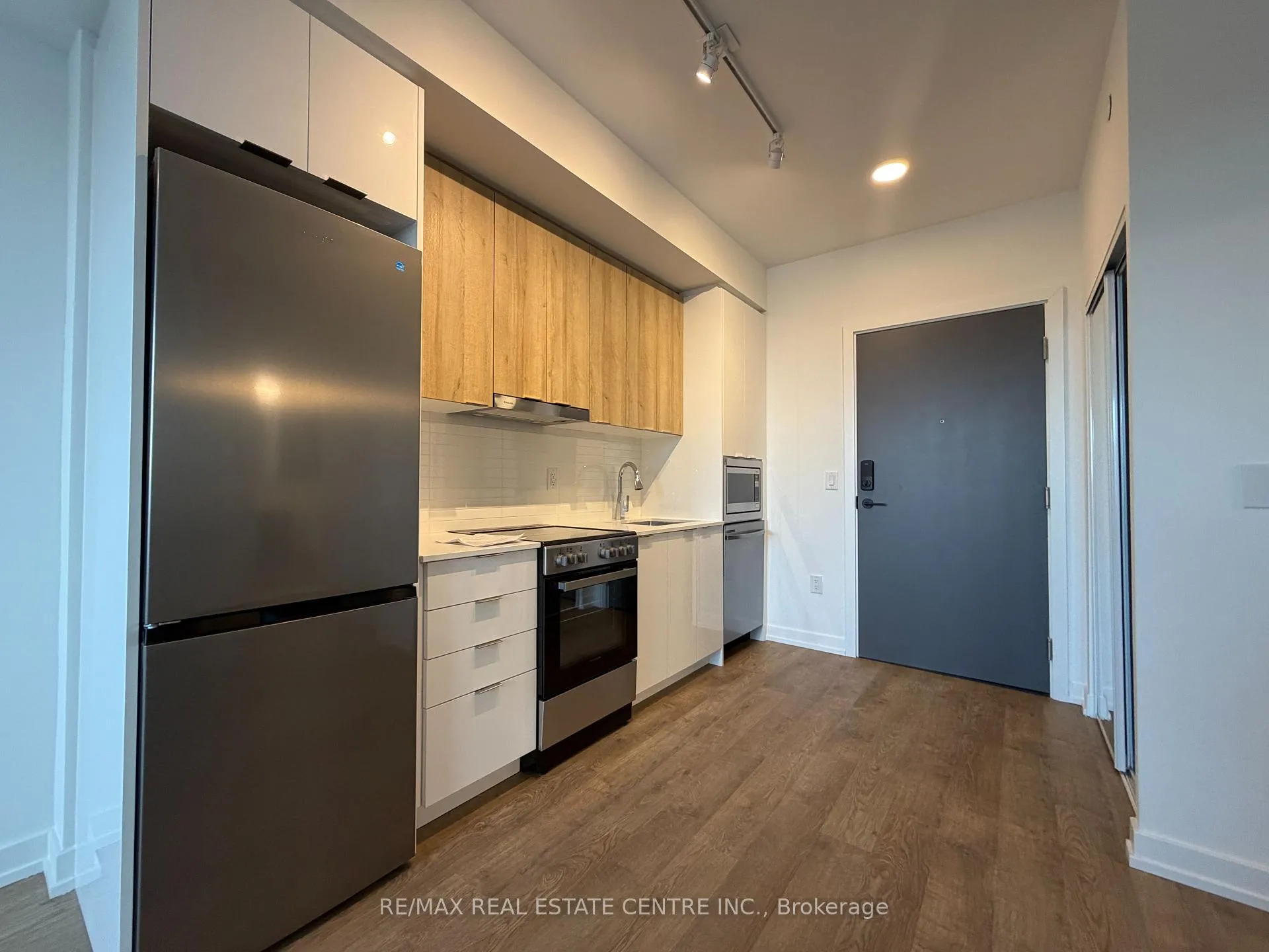 Photo 12 of Unit 209, 9763 Markham Road, Markham, Greensborough — HOMEH