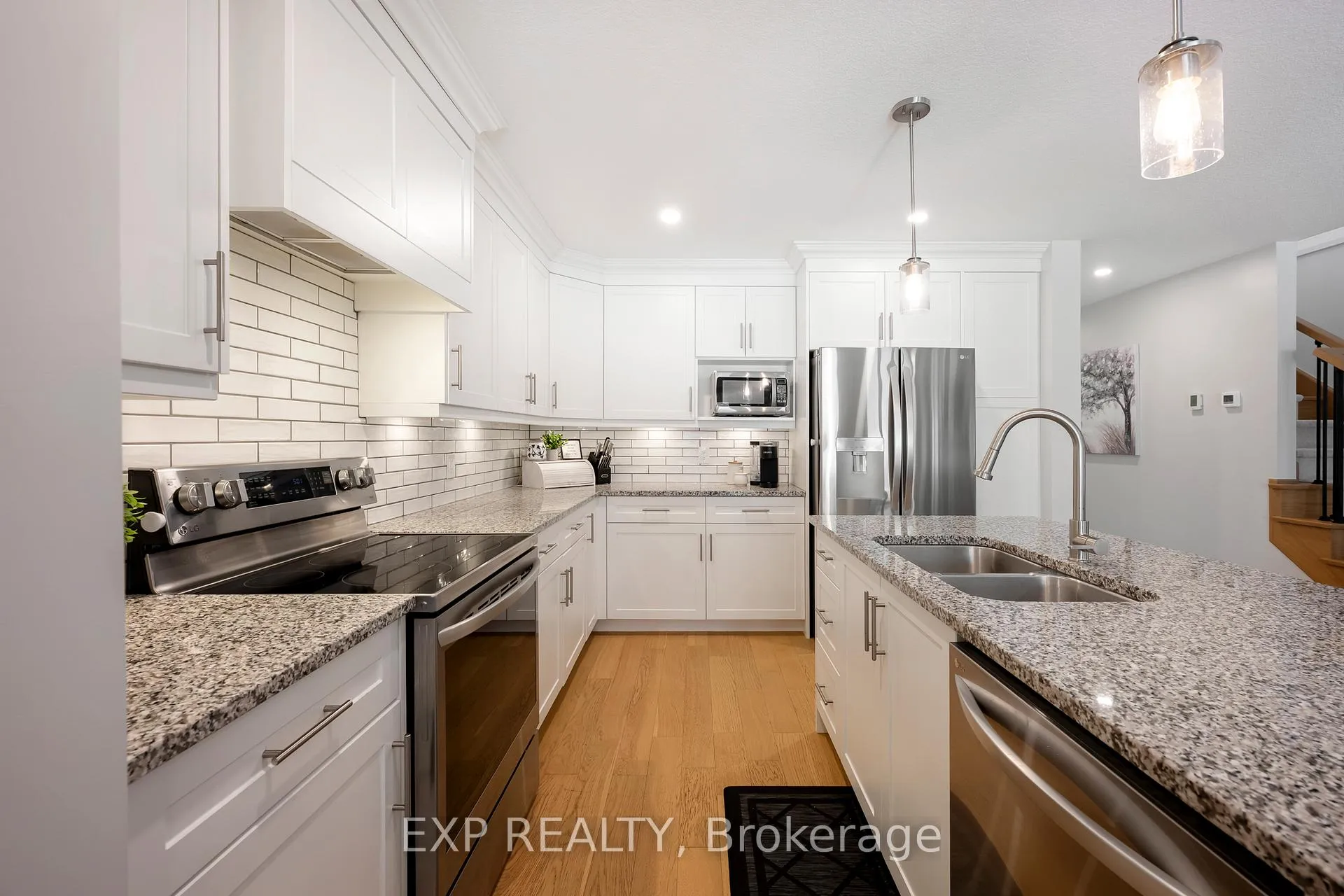 Photo 4 of 745 Waterloo Street, Wellington North, Mount Forest — HOMEH