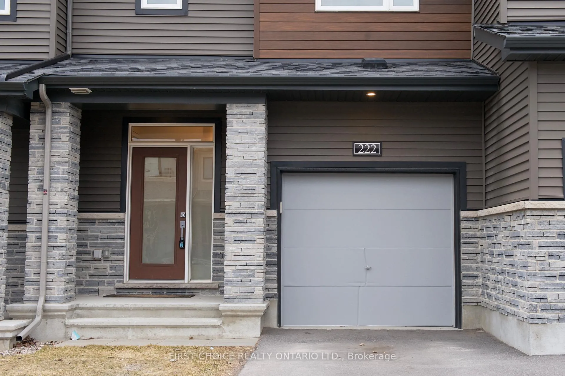 Front of 222 Geyser Place