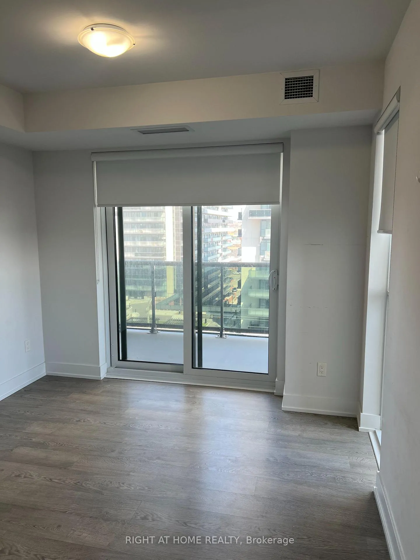 Photo 2 of Unit 1016, 2550 Simcoe Street, Oshawa, Windfields — HOMEH