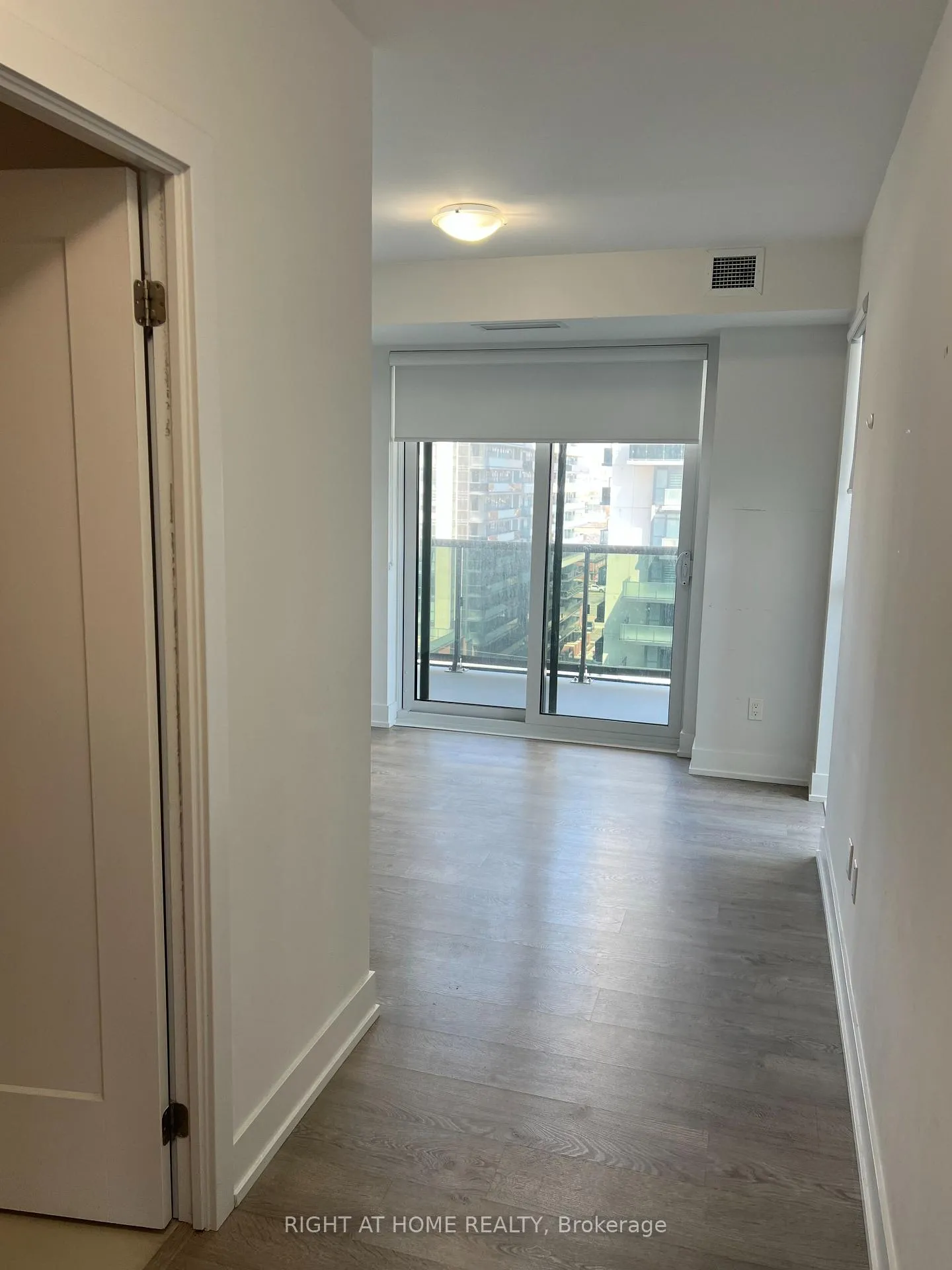 Photo 4 of Unit 1016, 2550 Simcoe Street, Oshawa, Windfields — HOMEH