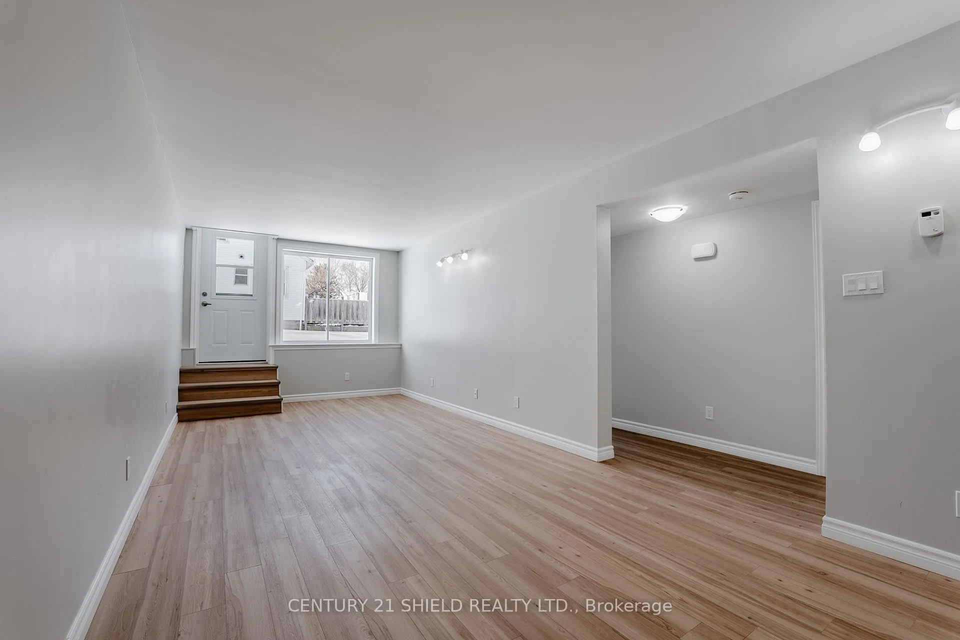 Photo 28 of 5 William Street, North Stormont, Finch — HOMEH