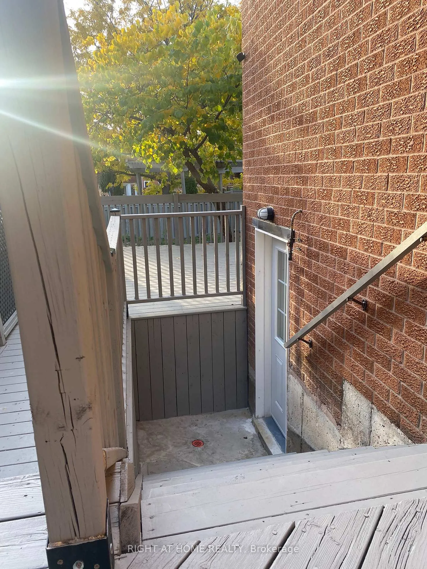 Photo 2 of Unit Basement, 290 Greenock Drive, Vaughan, Maple — HOMEH