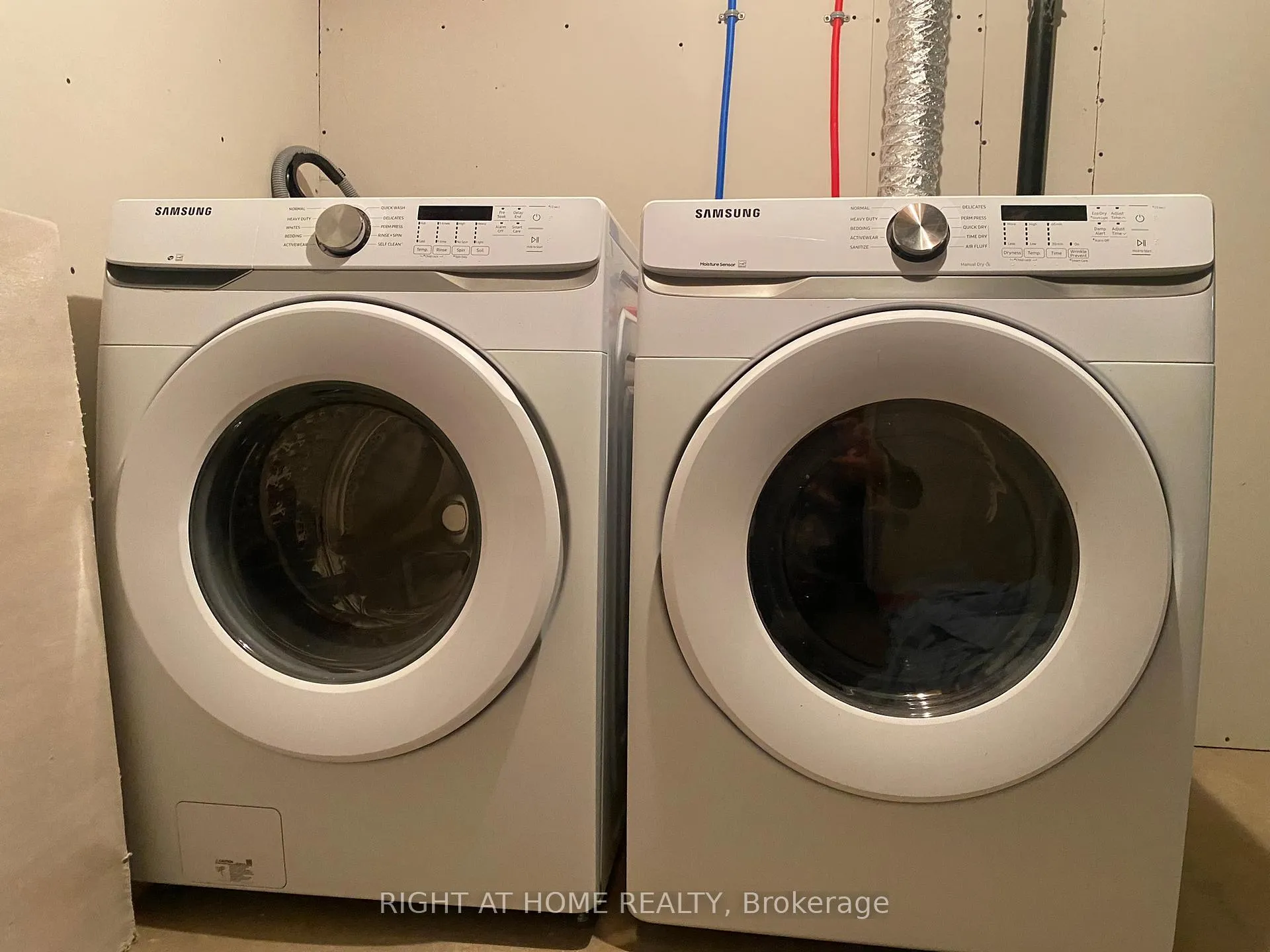 Photo 11 of Unit Basement, 290 Greenock Drive, Vaughan, Maple — HOMEH