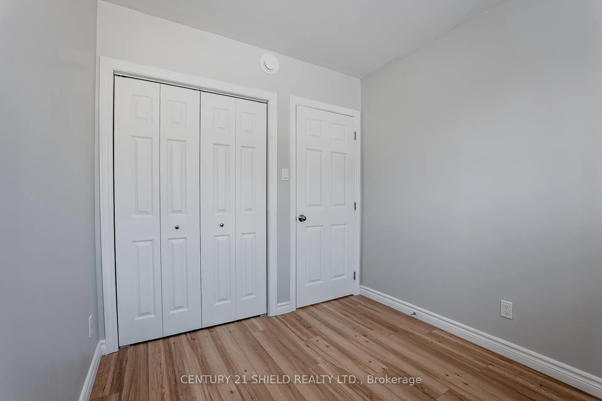 Photo 18 of Unit A, 5 William Street, North Stormont, Finch — HOMEH