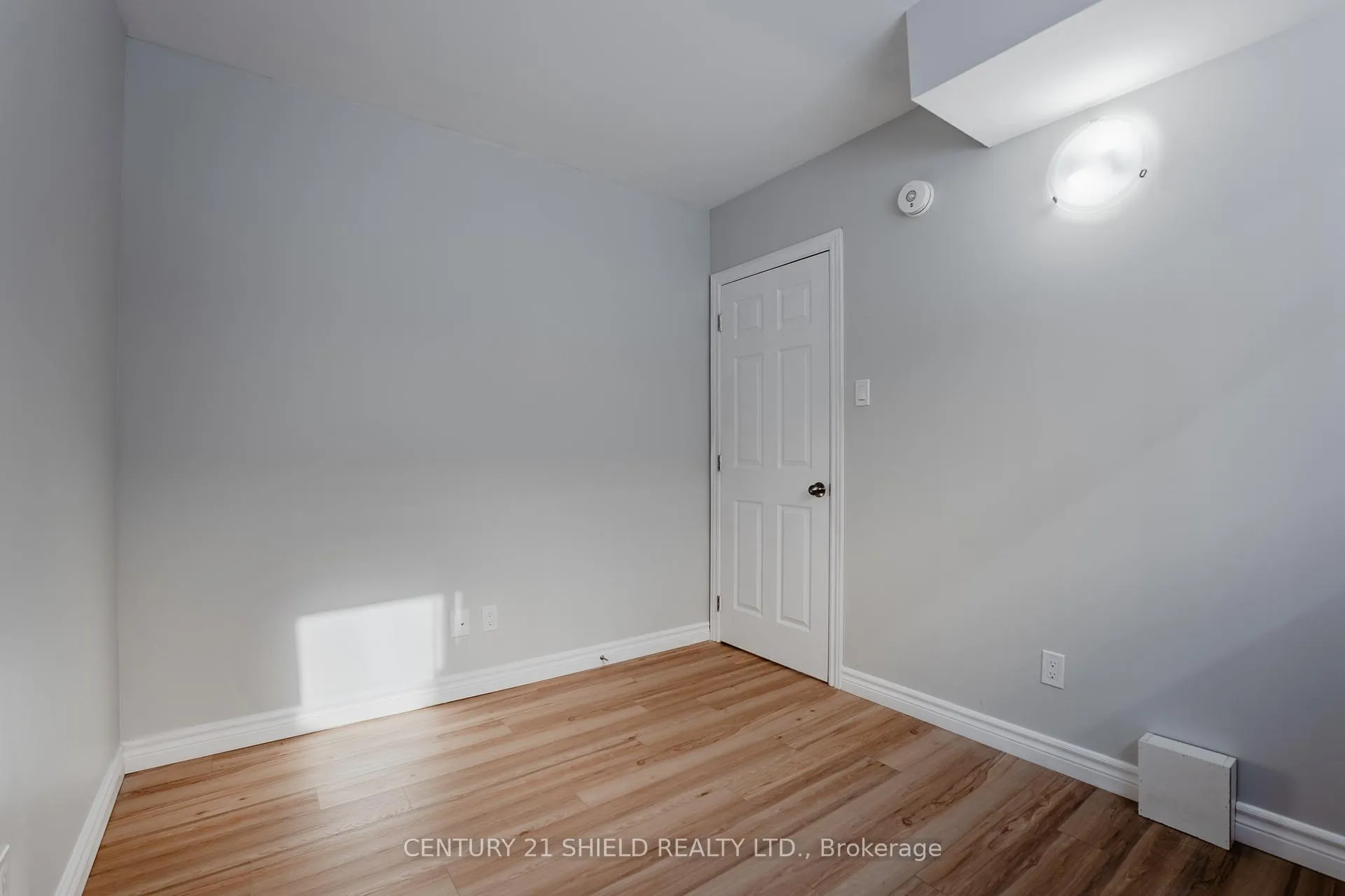 Photo 20 of Unit A, 5 William Street, North Stormont, Finch — HOMEH