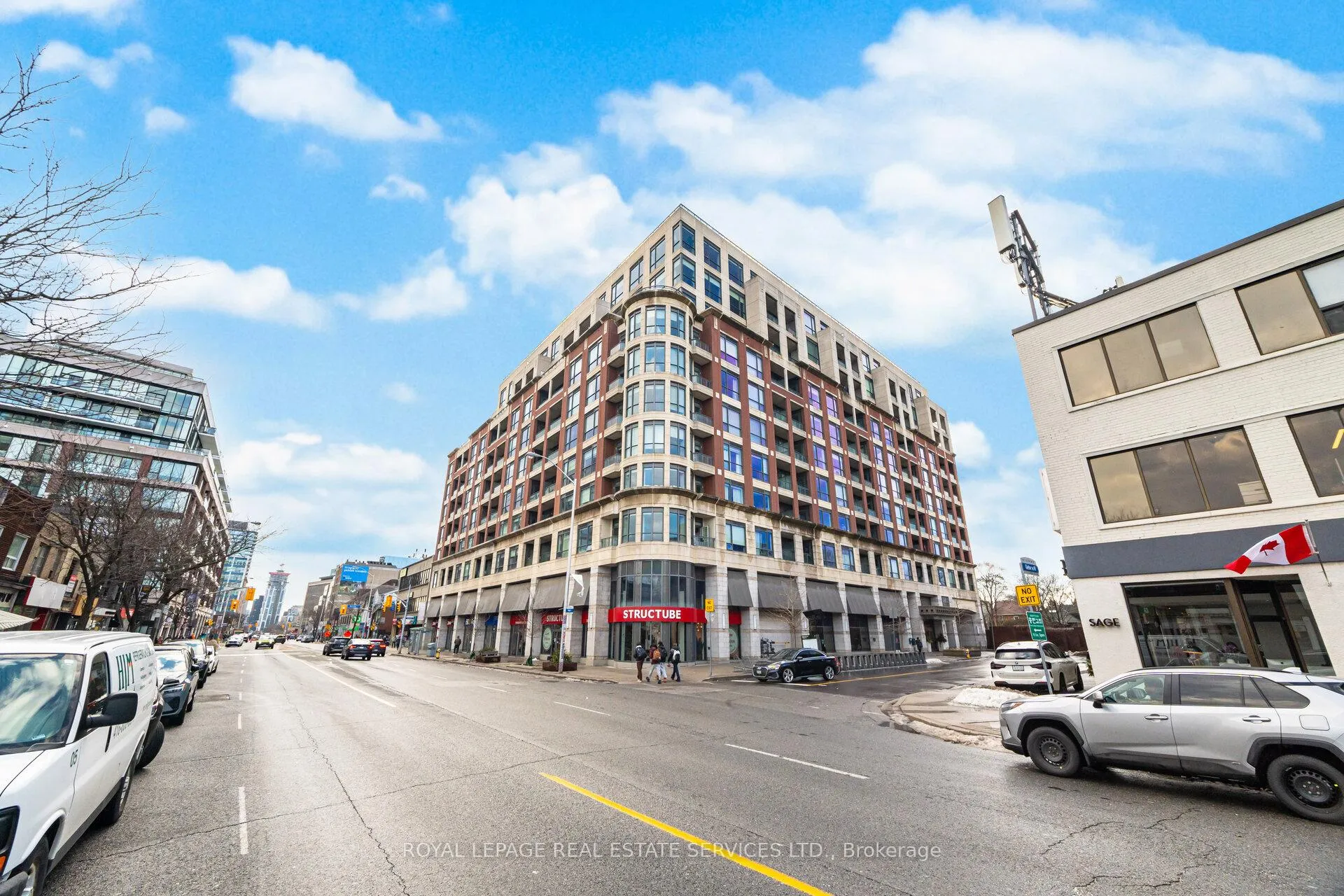 Front of Unit 602, 23 Glebe Road W