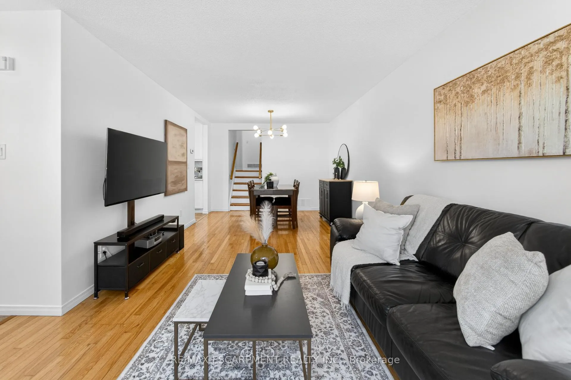 Photo 6 of 28 Golden Orchard Drive, Hamilton, Gourley — HOMEH