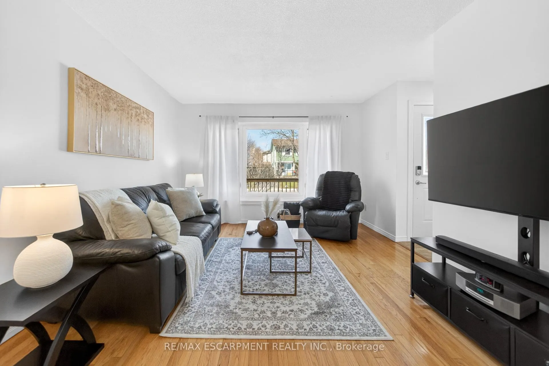 Photo 7 of 28 Golden Orchard Drive, Hamilton, Gourley — HOMEH
