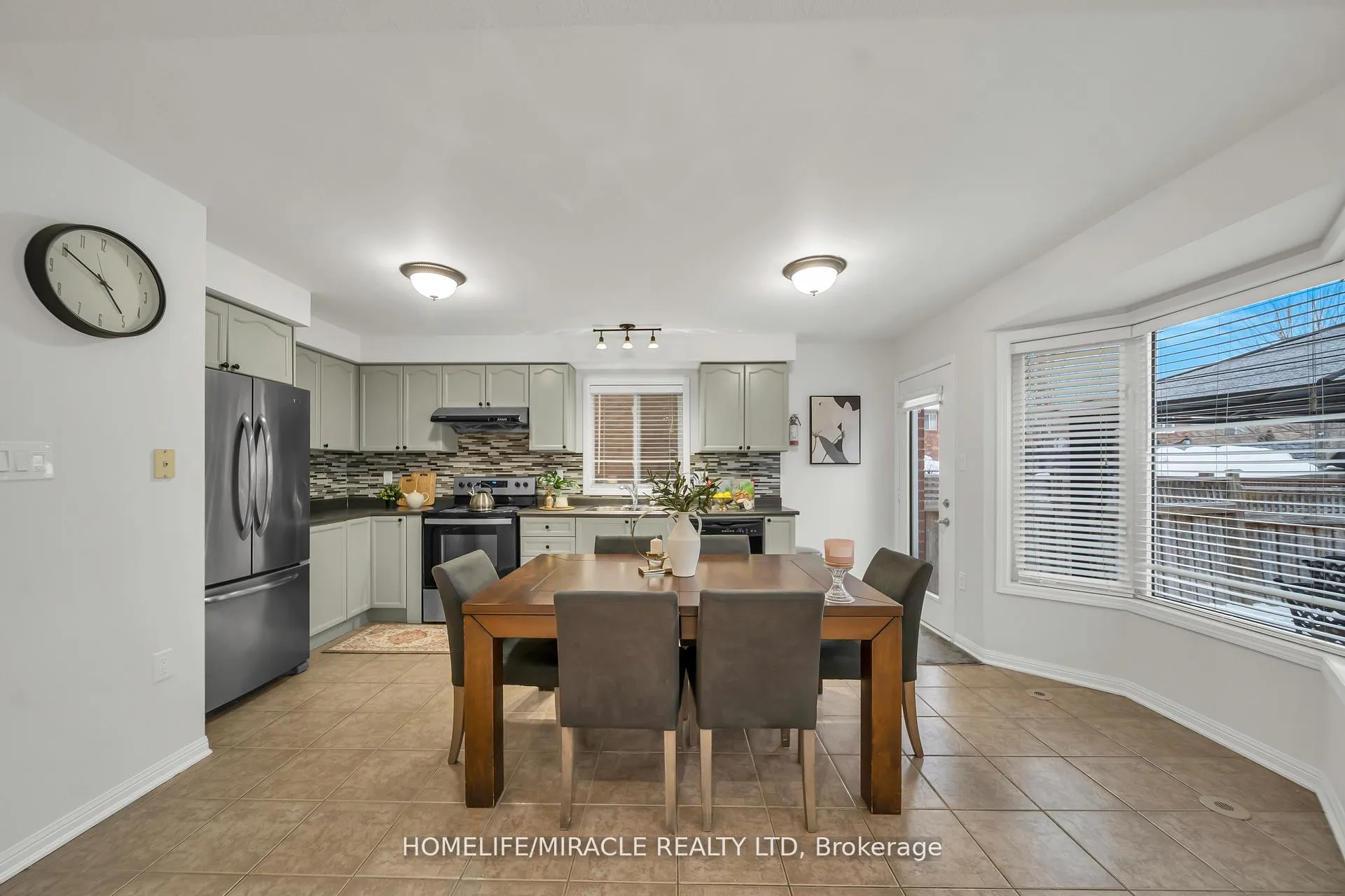 Photo 15 of 810 Hepburn Road, Milton, Coates — HOMEH