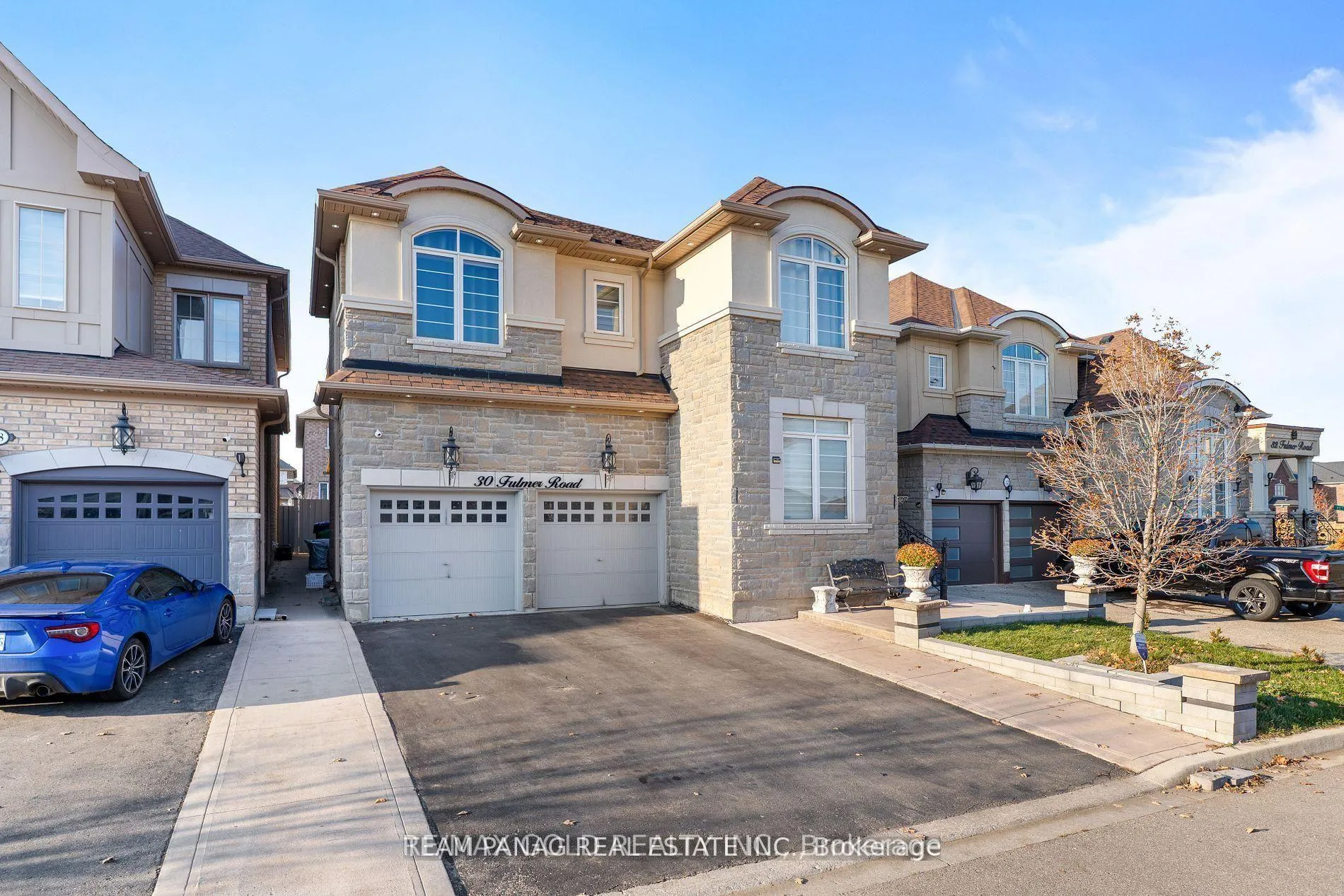 Photo 2 of 30 Fulmer Road, Brampton, Northwest Brampton — HOMEH