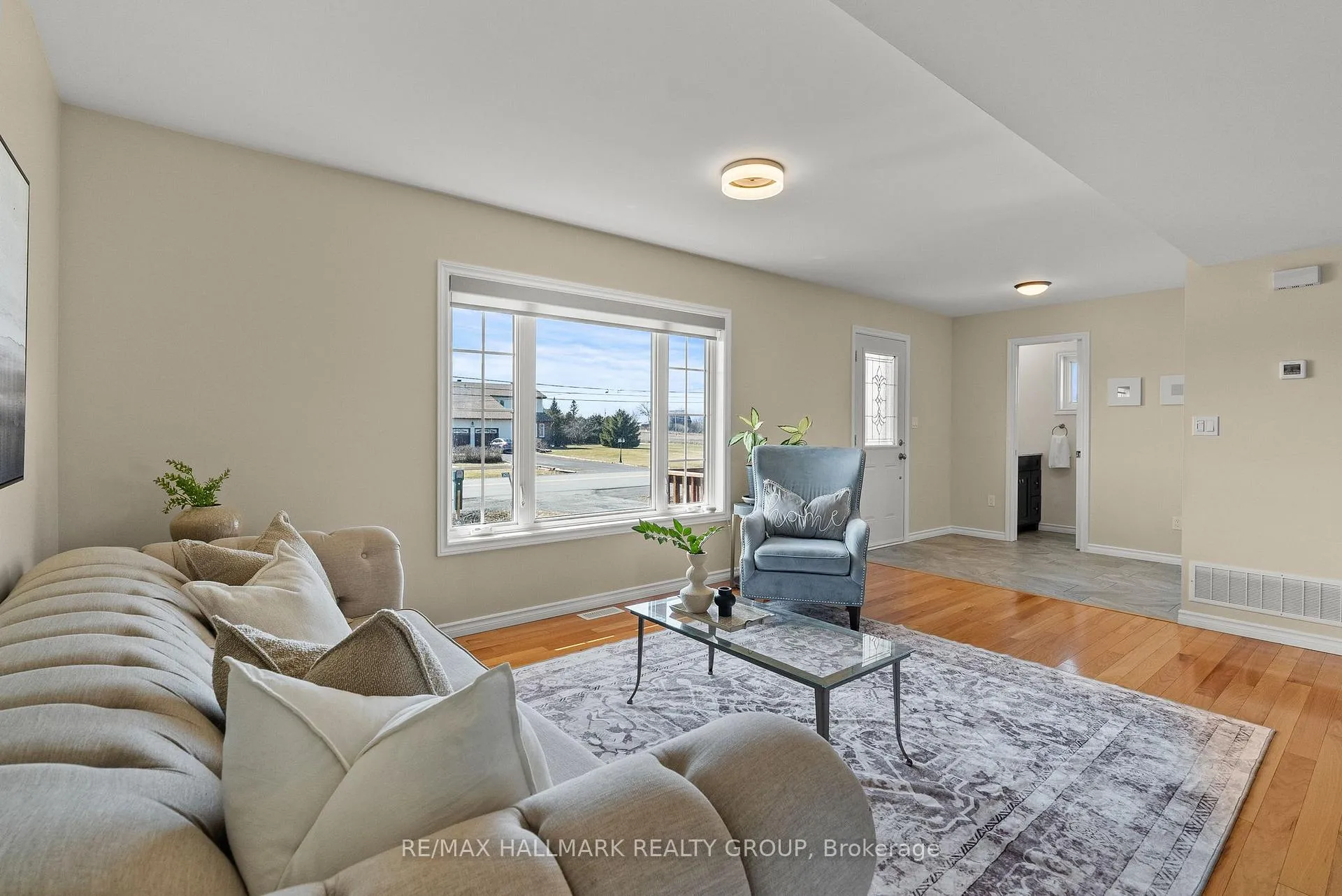 Photo 2 of 2431 Dunning Road, Ottawa, Cumberland West — HOMEH
