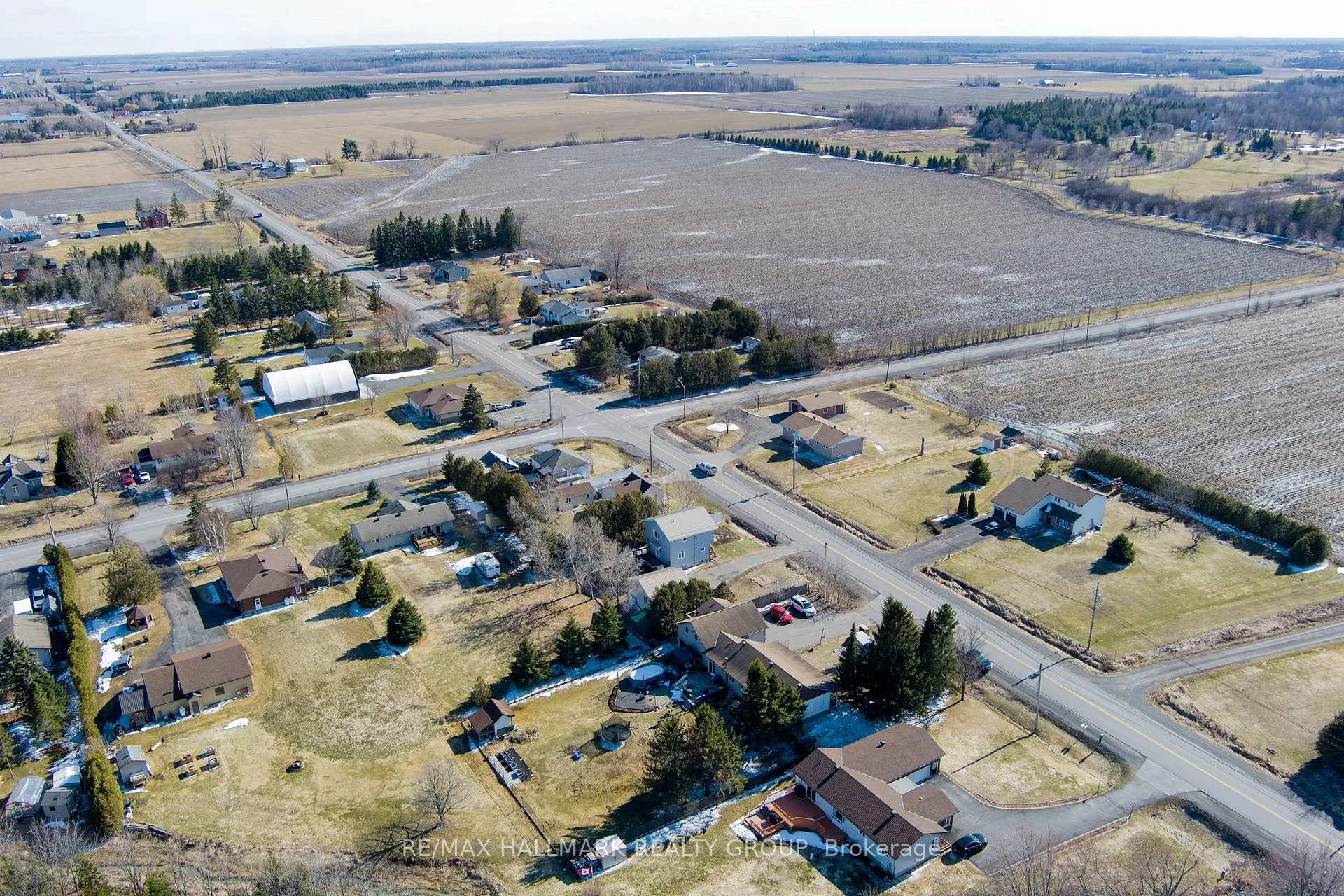 Photo 36 of 2431 Dunning Road, Ottawa, Cumberland West — HOMEH