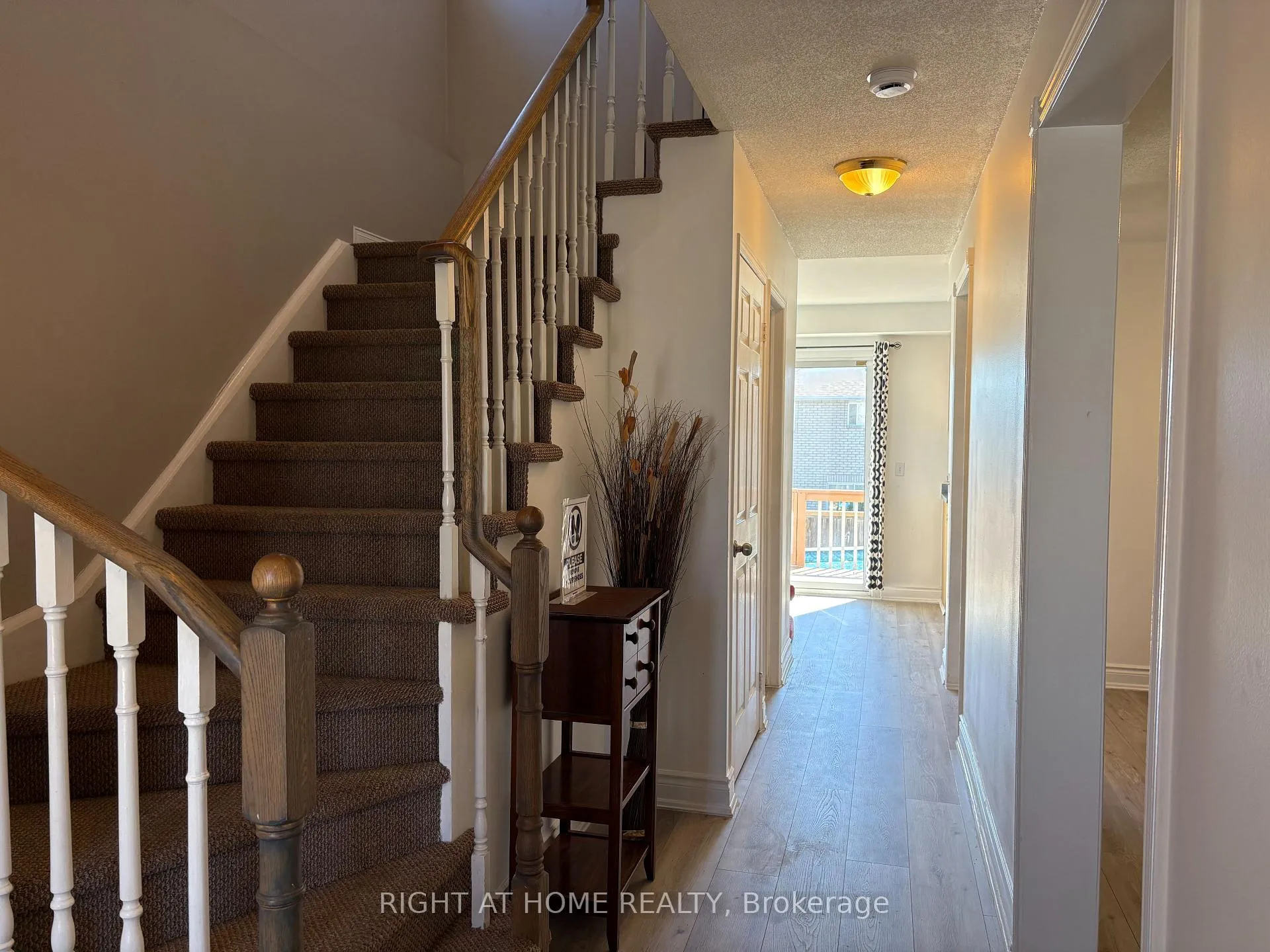 Photo 2 of 13 Golds Crescent, Barrie, Holly — HOMEH