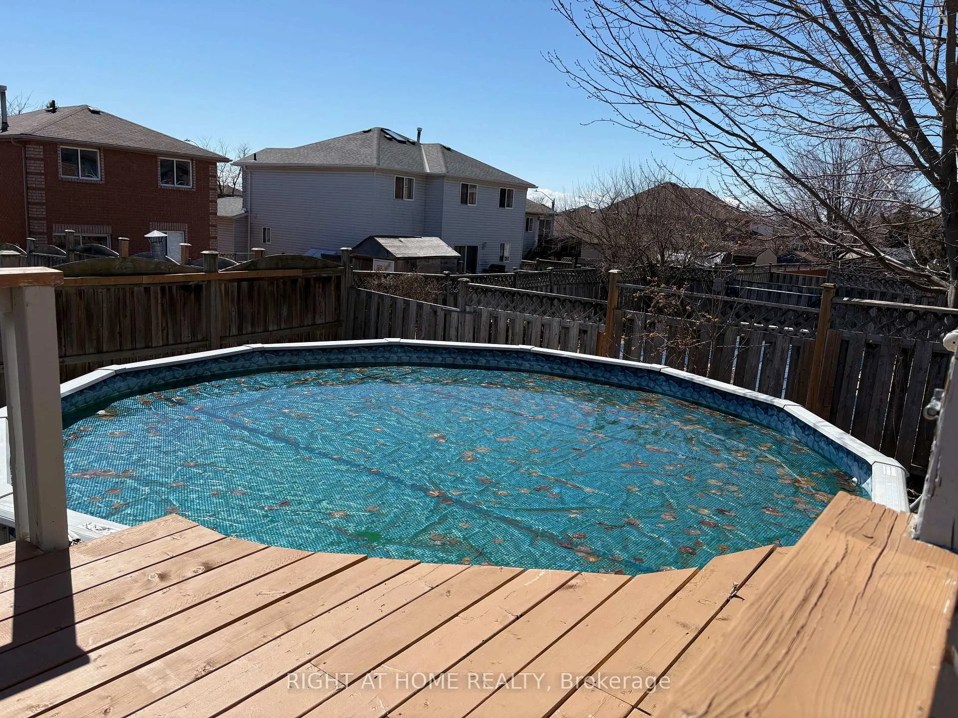 Photo 15 of 13 Golds Crescent, Barrie, Holly — HOMEH