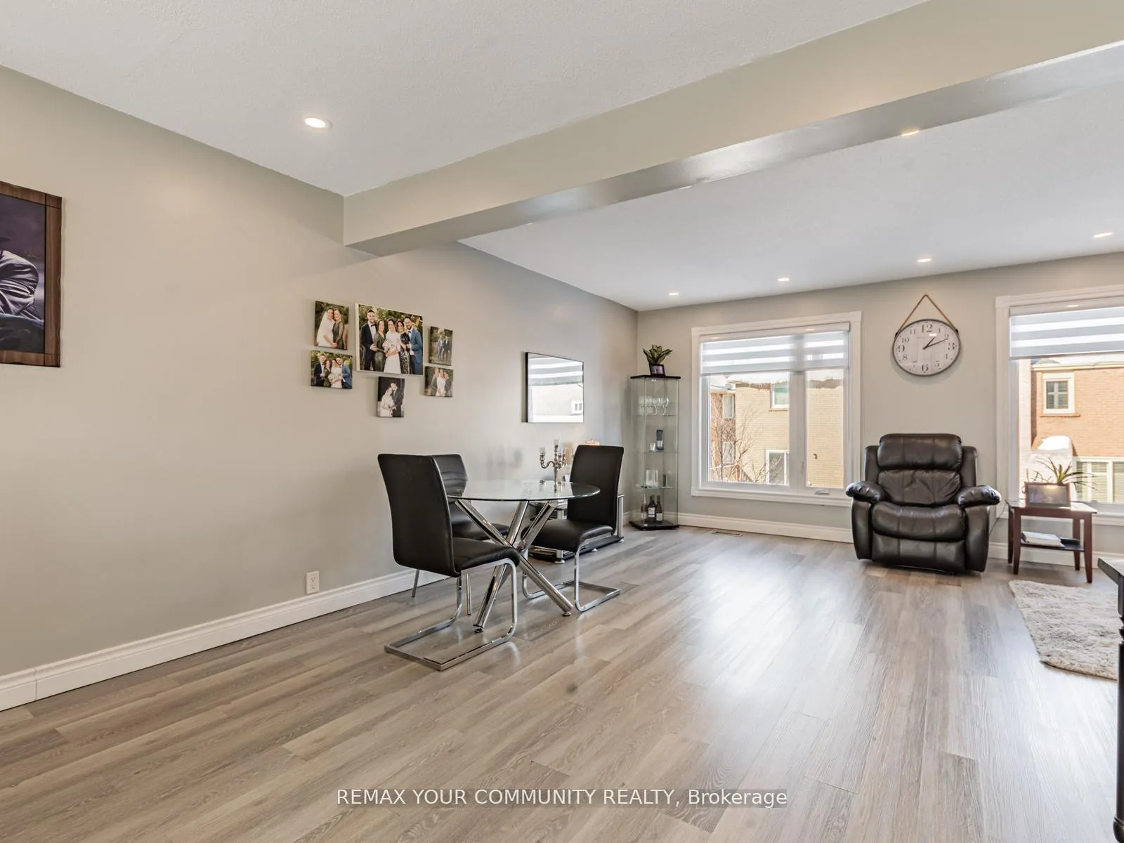Photo 11 of 60 Dana Crescent, Vaughan, Crestwood-Springfarm-Yorkhill — HOMEH