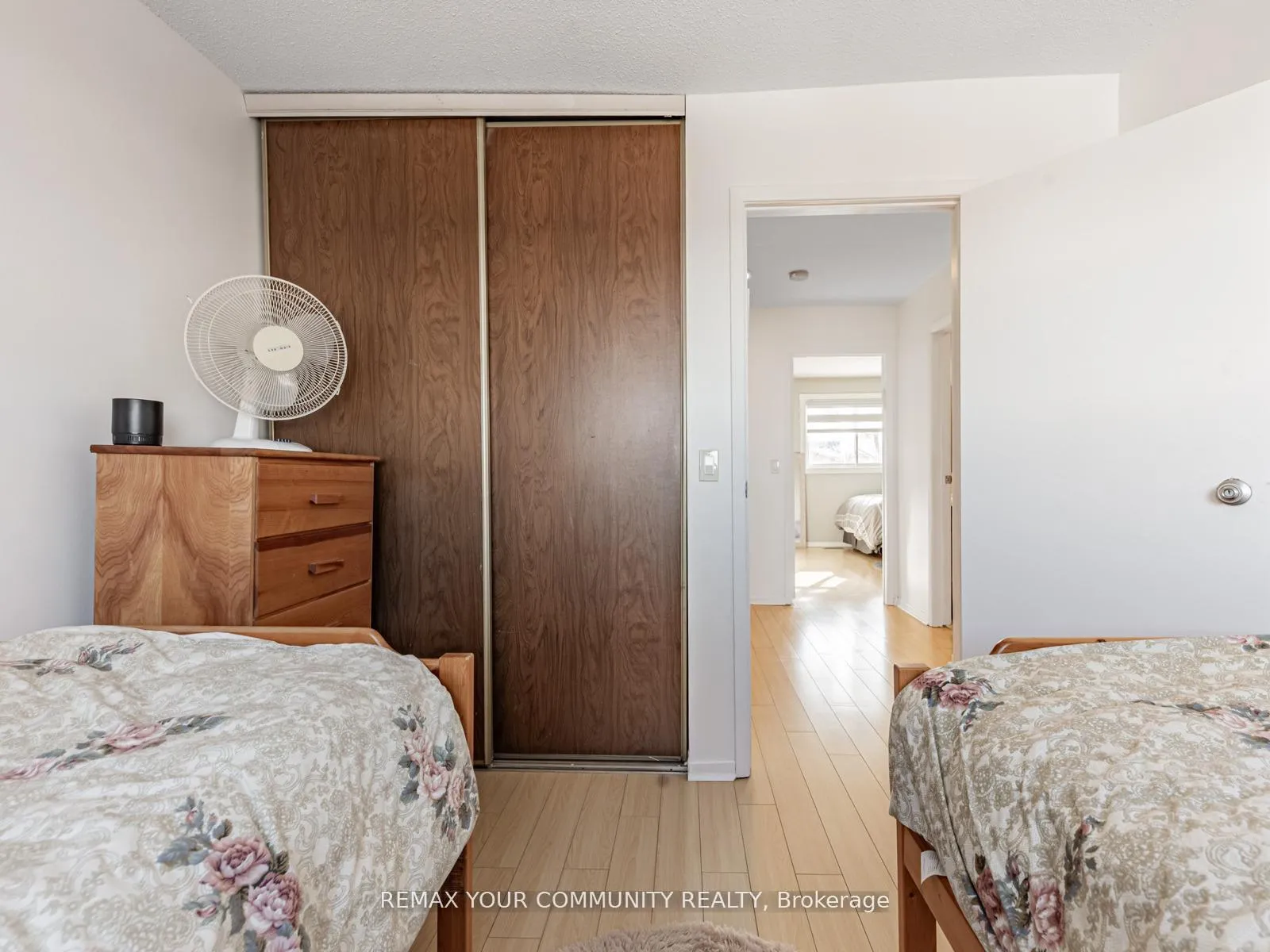 Photo 27 of 60 Dana Crescent, Vaughan, Crestwood-Springfarm-Yorkhill — HOMEH