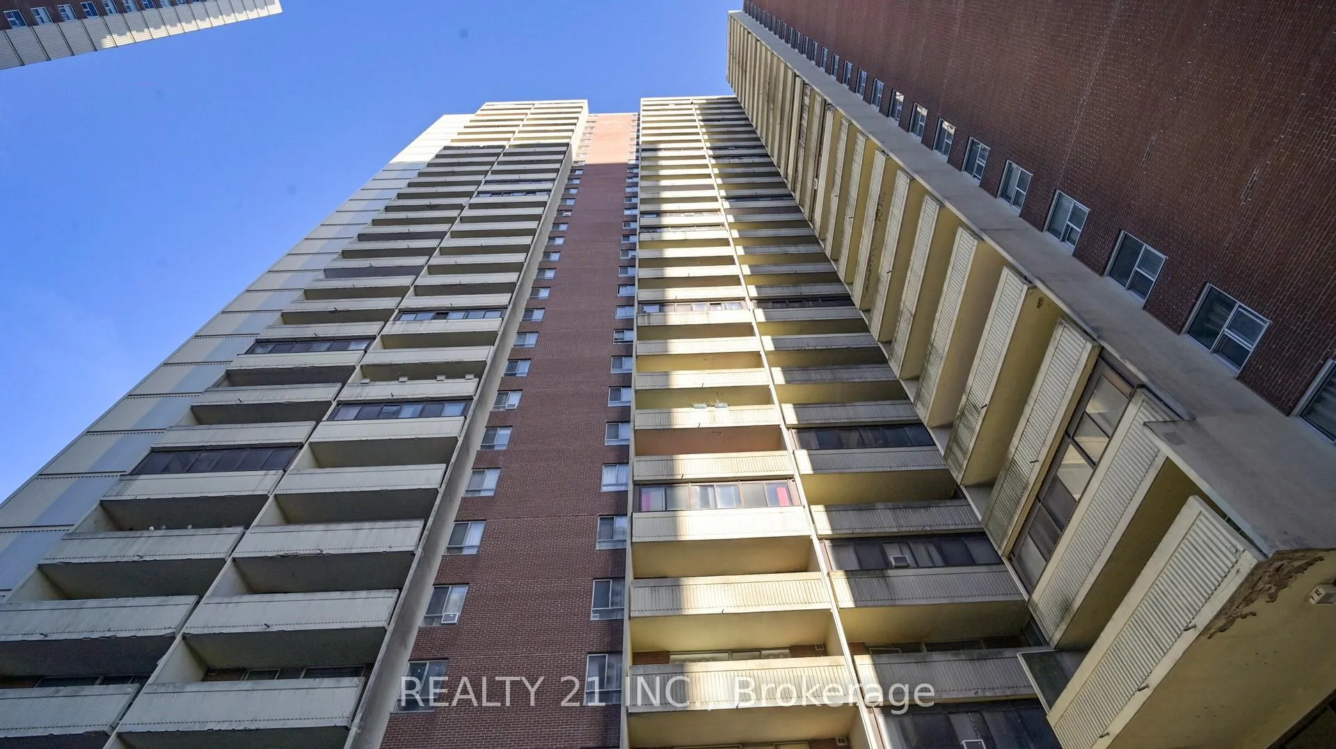 Photo 4 of Unit 2103, 5 Massey Square, Toronto, Crescent Town — HOMEH