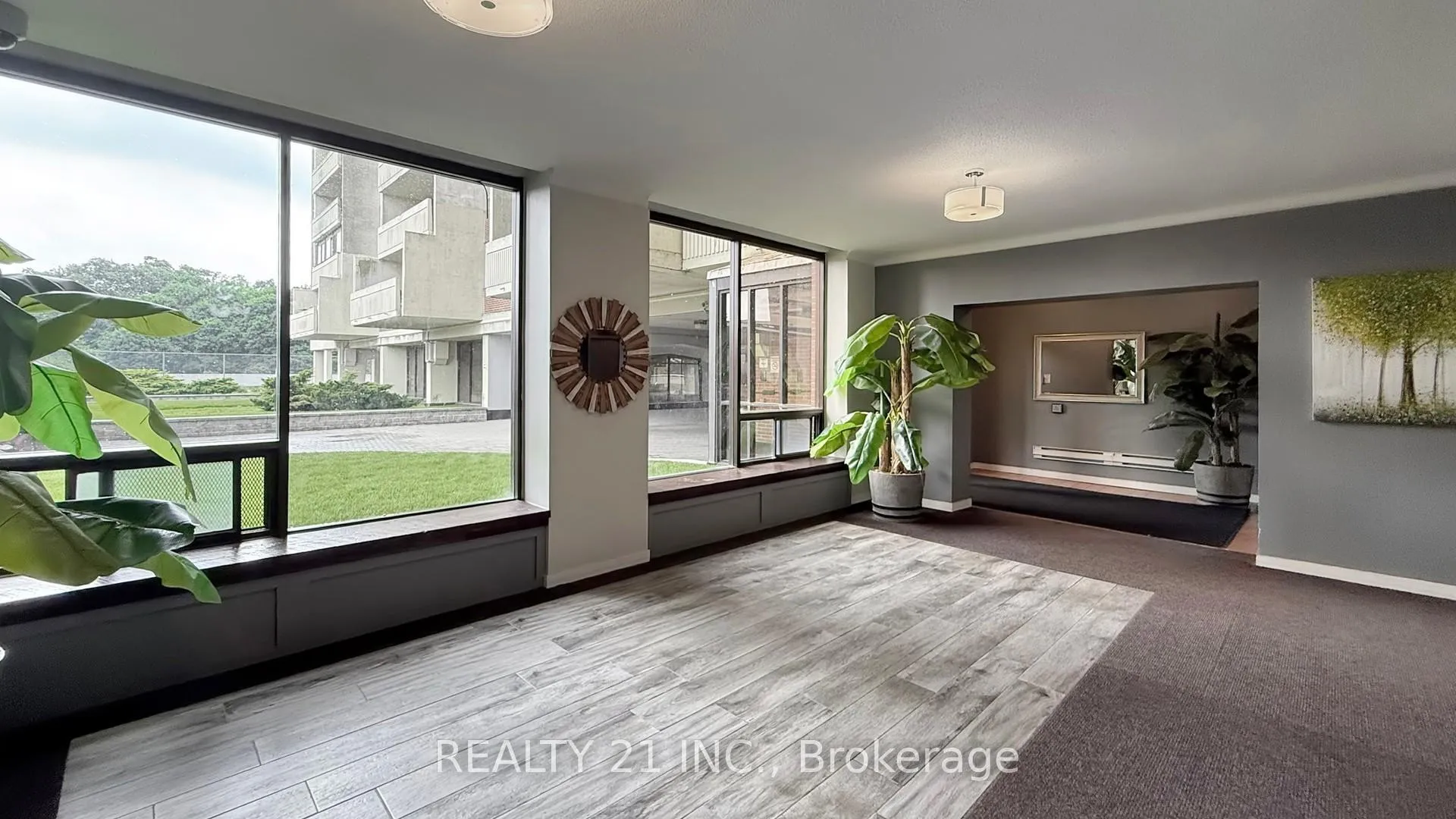 Photo 7 of Unit 2103, 5 Massey Square, Toronto, Crescent Town — HOMEH