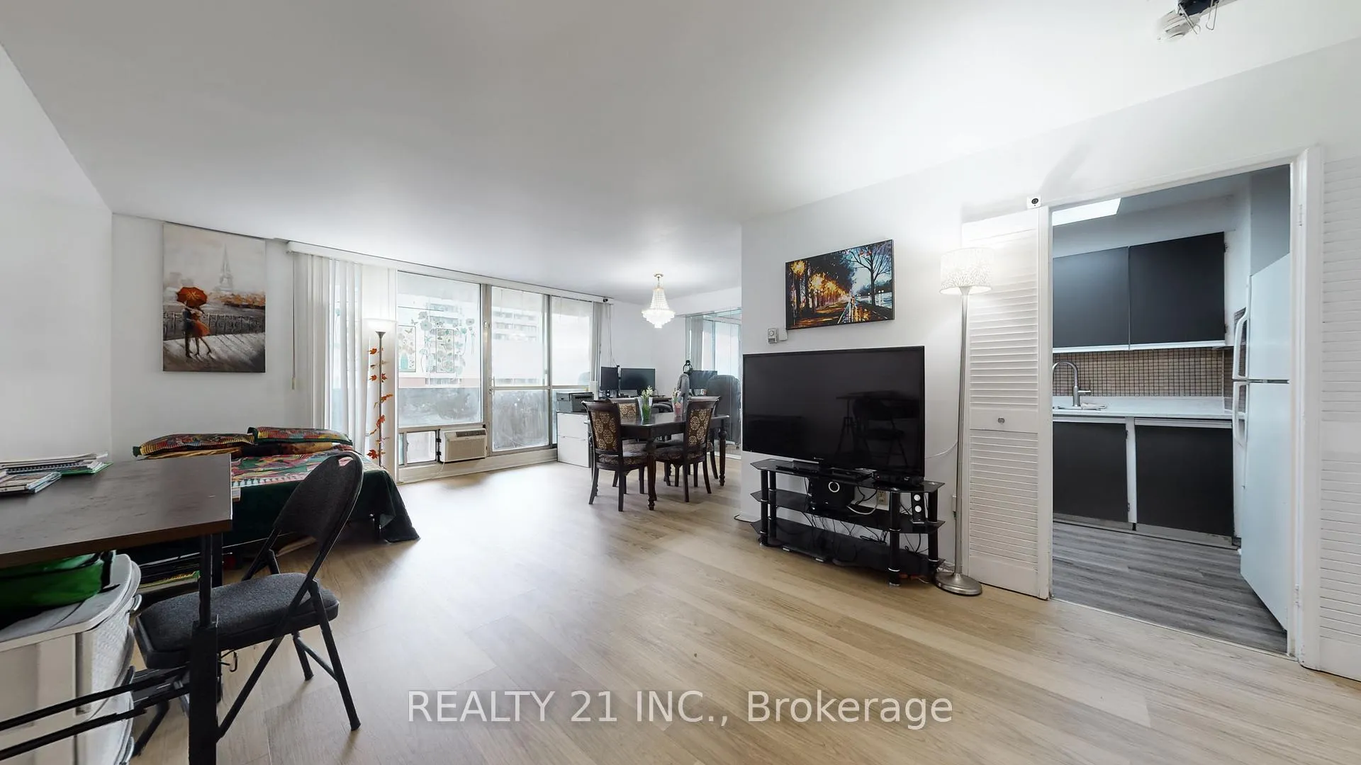 Photo 12 of Unit 2103, 5 Massey Square, Toronto, Crescent Town — HOMEH