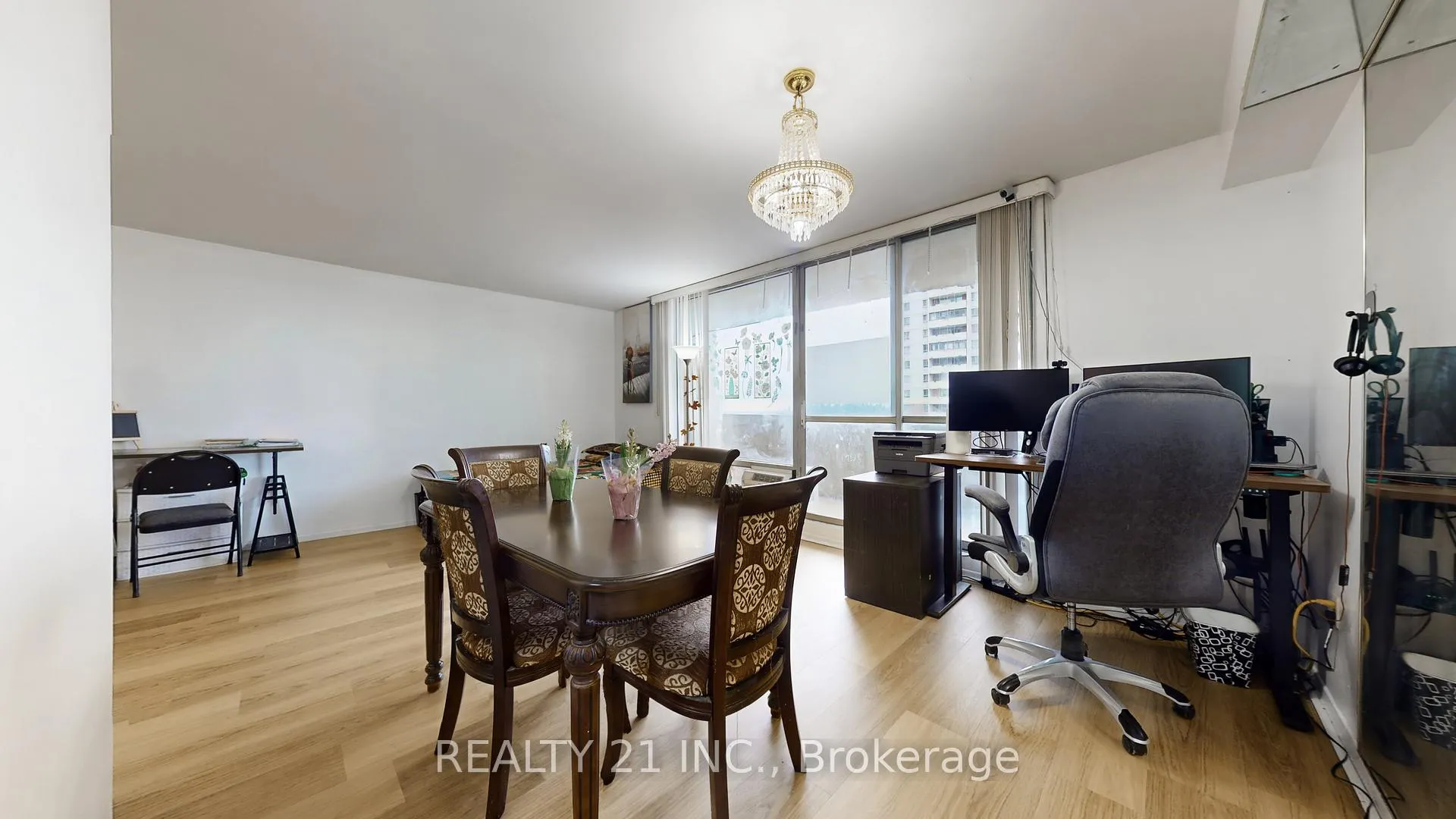 Photo 13 of Unit 2103, 5 Massey Square, Toronto, Crescent Town — HOMEH