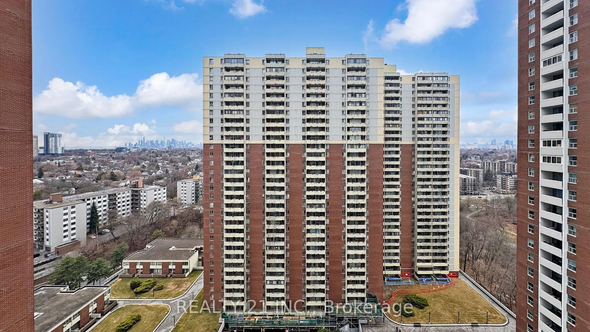 Photo 25 of Unit 2103, 5 Massey Square, Toronto, Crescent Town — HOMEH