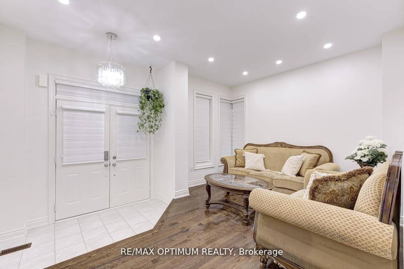 Photo 4 of 91 Elderslie Crescent, Vaughan, Kleinburg — HOMEH
