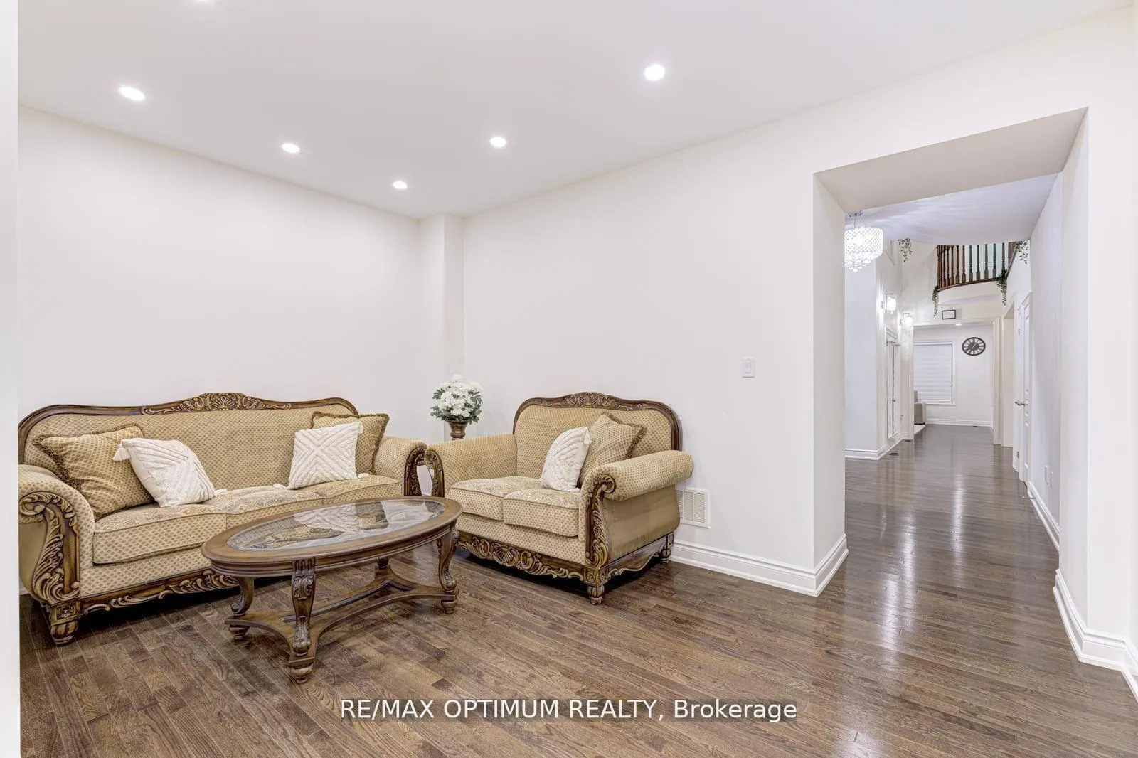 Photo 5 of 91 Elderslie Crescent, Vaughan, Kleinburg — HOMEH