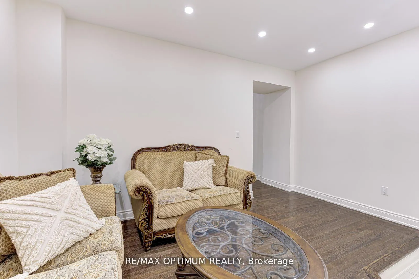 Photo 6 of 91 Elderslie Crescent, Vaughan, Kleinburg — HOMEH