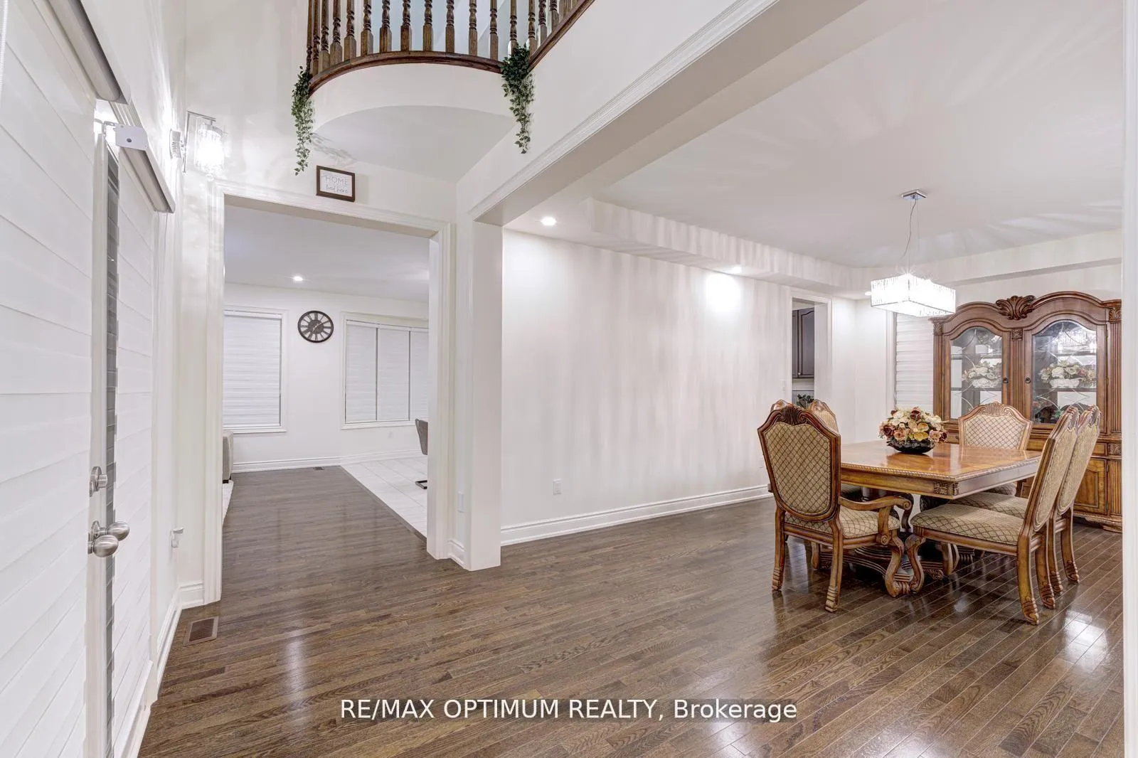 Photo 8 of 91 Elderslie Crescent, Vaughan, Kleinburg — HOMEH