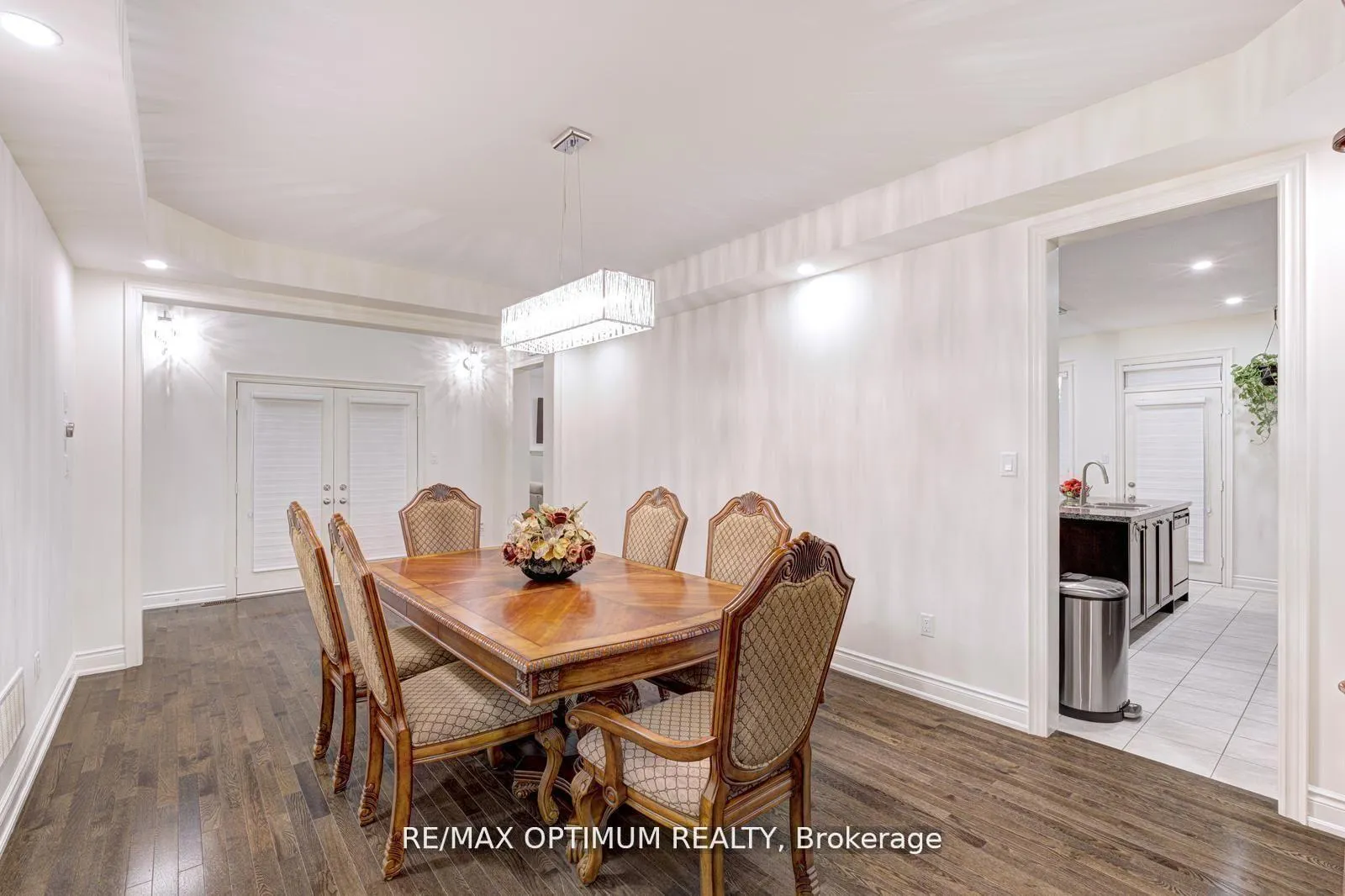 Photo 10 of 91 Elderslie Crescent, Vaughan, Kleinburg — HOMEH