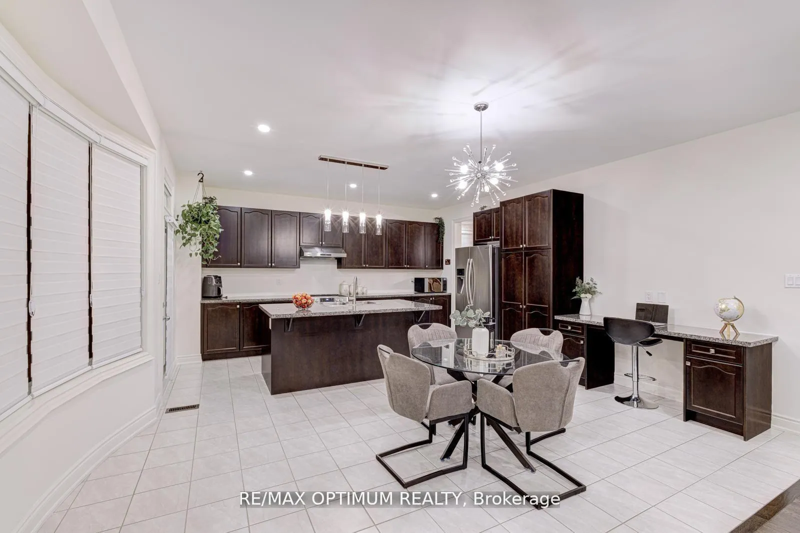 Photo 14 of 91 Elderslie Crescent, Vaughan, Kleinburg — HOMEH