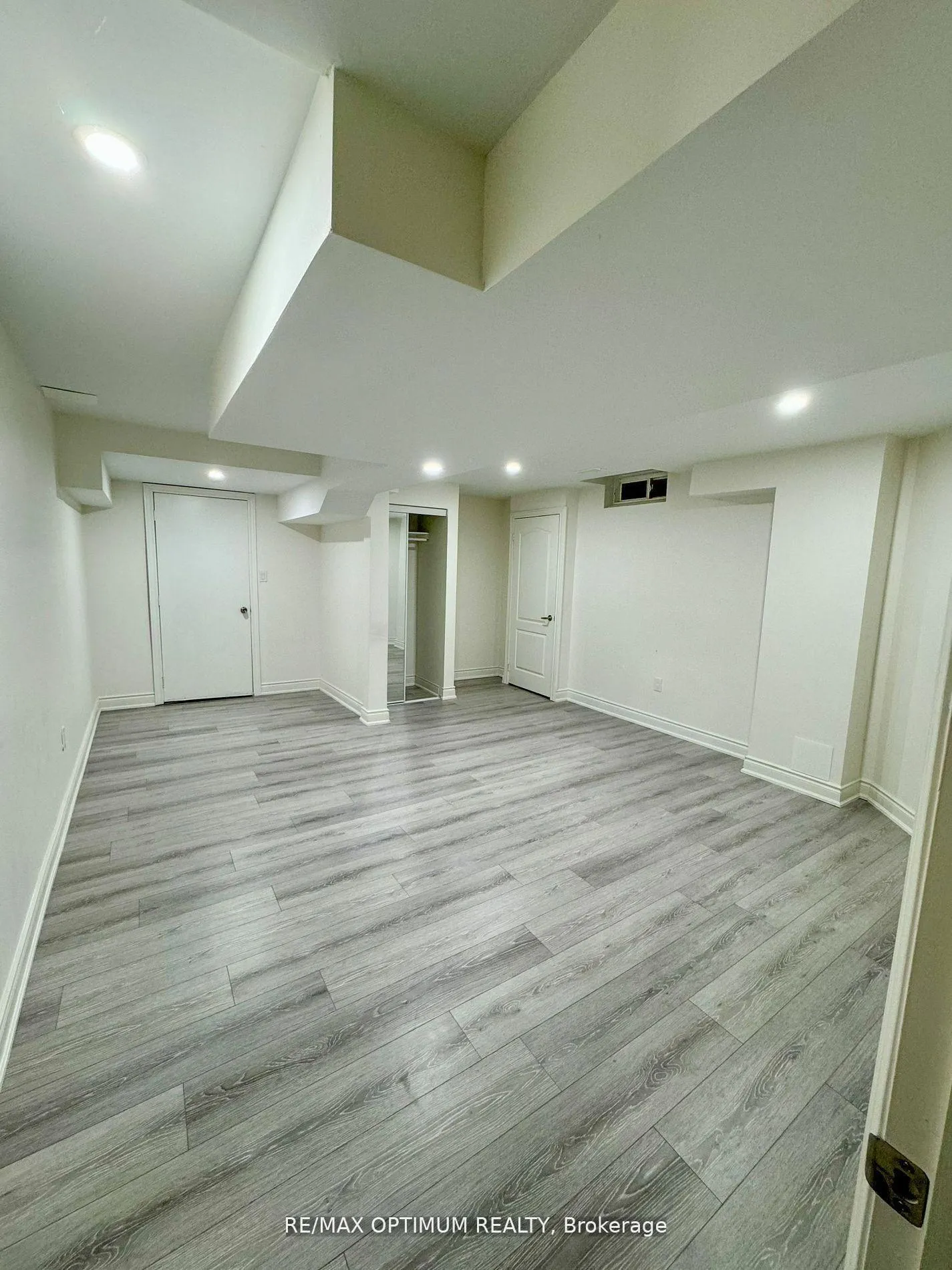 Photo 42 of 91 Elderslie Crescent, Vaughan, Kleinburg — HOMEH