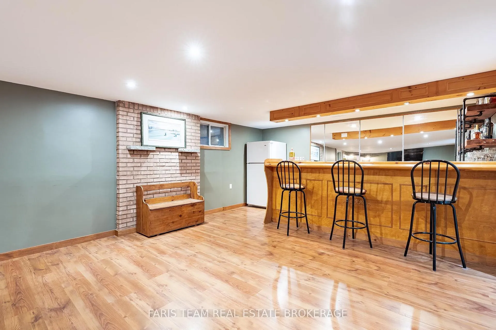 Photo 20 of 13 Maitland Drive, Barrie, Grove East — HOMEH