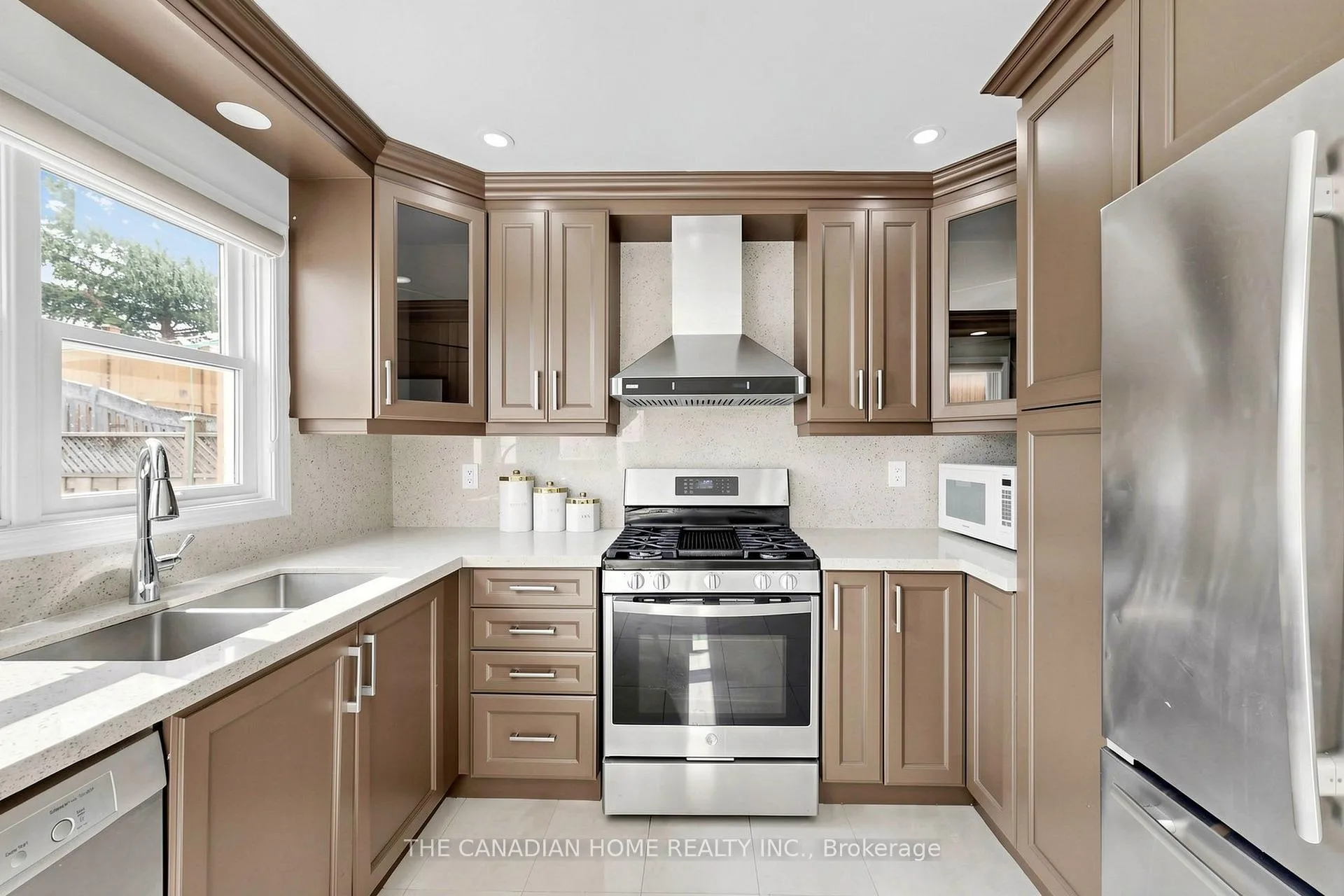 Photo 16 of 80 Mt Ranier Crescent E, Brampton, Sandringham-Wellington — HOMEH