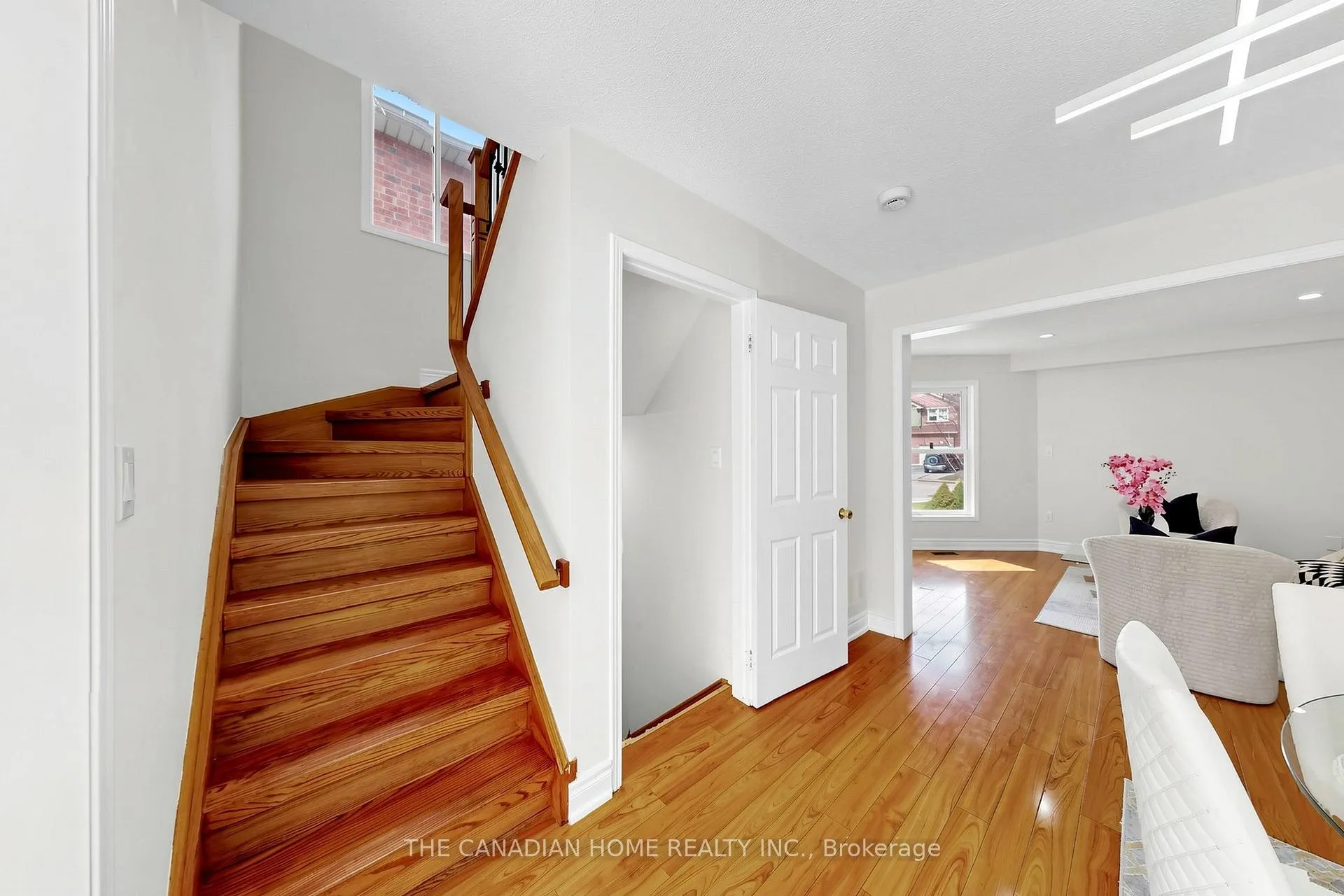Photo 22 of 80 Mt Ranier Crescent E, Brampton, Sandringham-Wellington — HOMEH