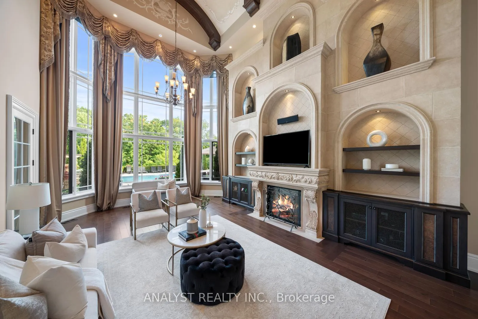 Photo 8 of 86 Eden Vale Drive, King, King City — HOMEH