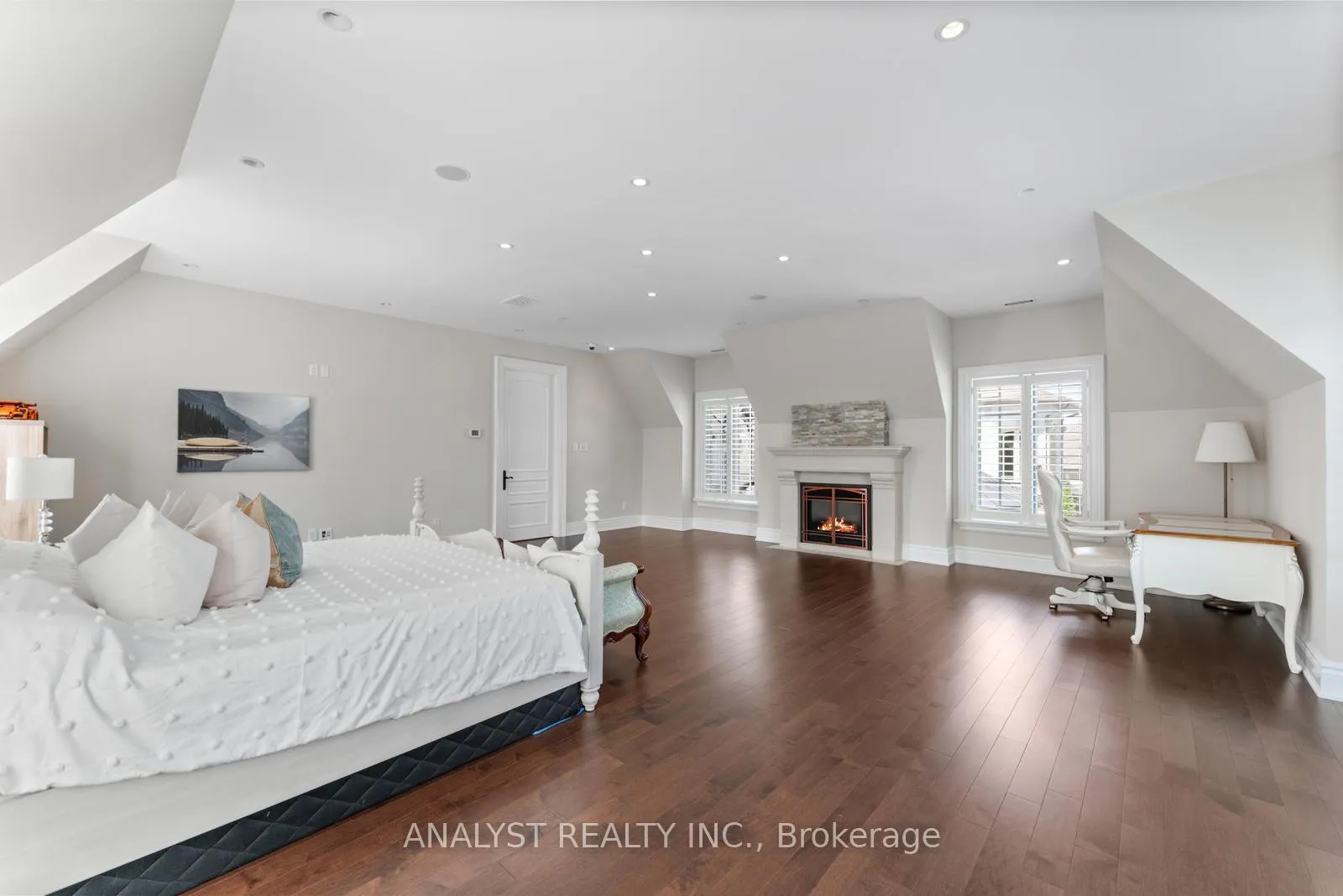 Photo 25 of 86 Eden Vale Drive, King, King City — HOMEH