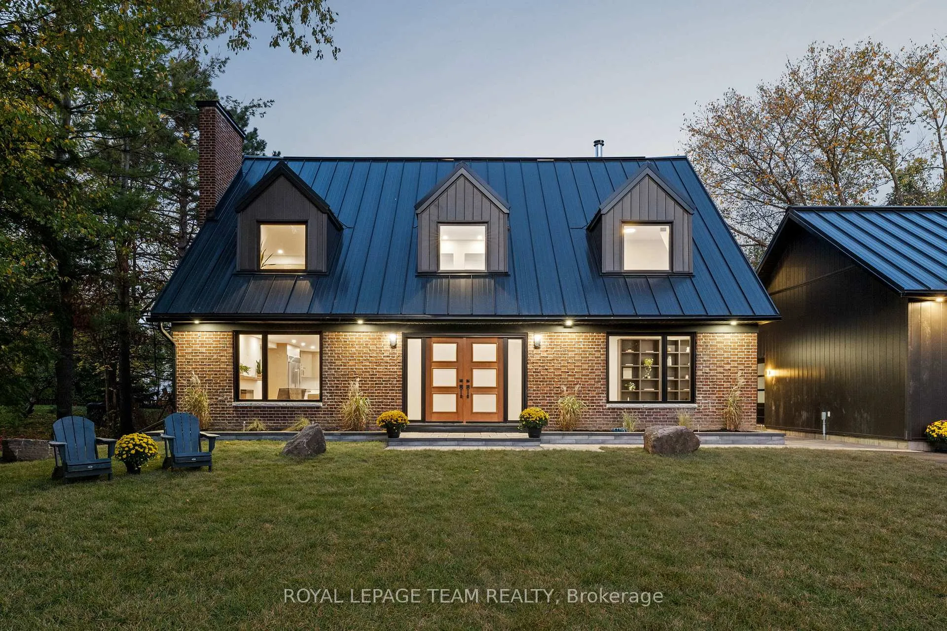 Photo 2 of 5575 South Sunset Drive, Ottawa, Manotick Long Island & Nicholls Island — HOMEH