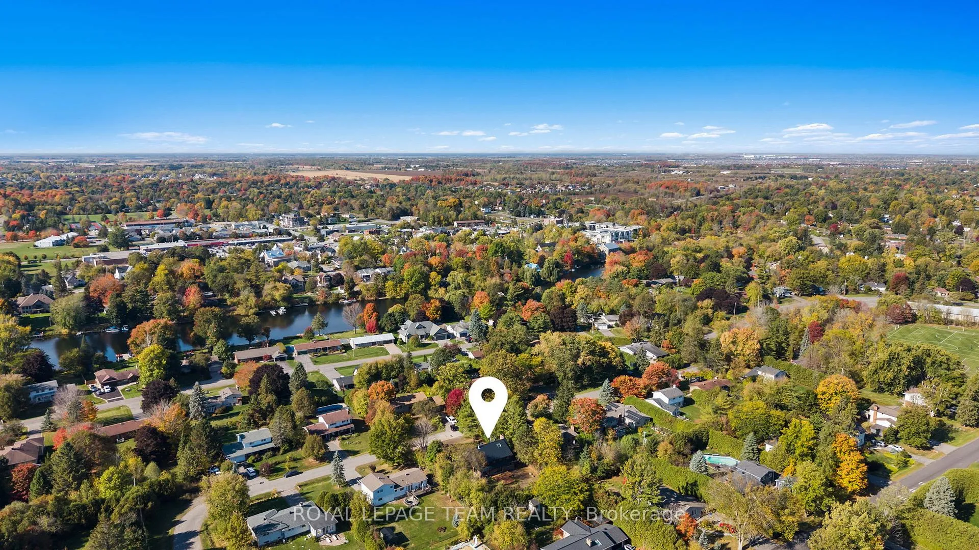 Photo 7 of 5575 South Sunset Drive, Ottawa, Manotick Long Island & Nicholls Island — HOMEH