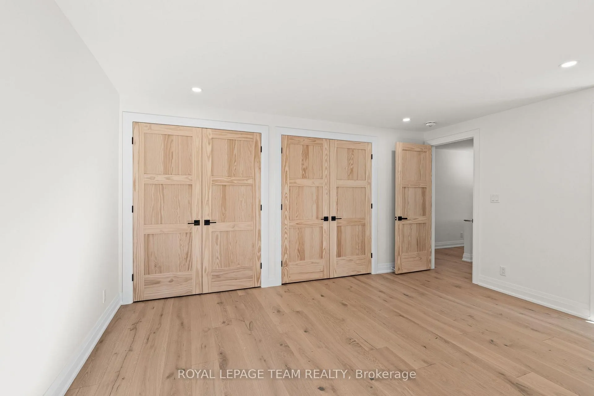 Photo 31 of 5575 South Sunset Drive, Ottawa, Manotick Long Island & Nicholls Island — HOMEH