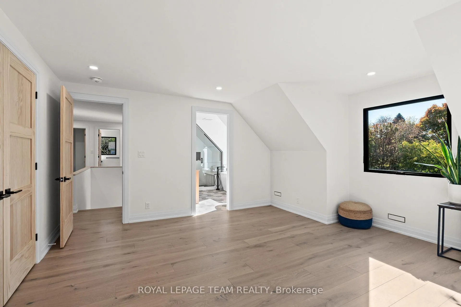 Photo 34 of 5575 South Sunset Drive, Ottawa, Manotick Long Island & Nicholls Island — HOMEH