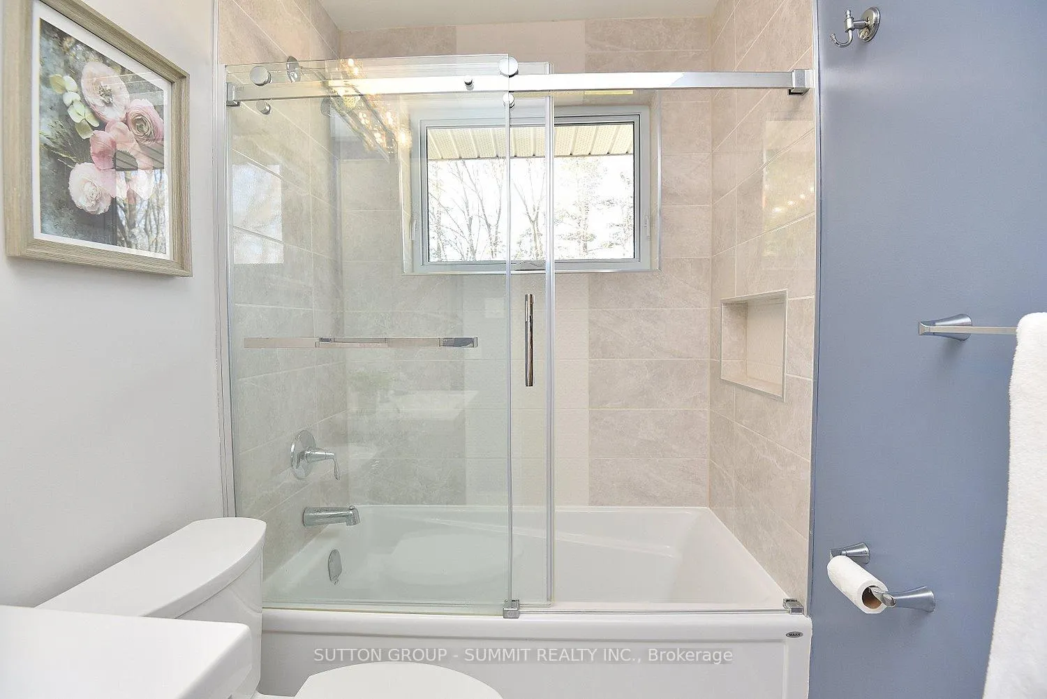 Photo 14 of 181 Carlisle Road, Hamilton, Rural Flamborough — HOMEH